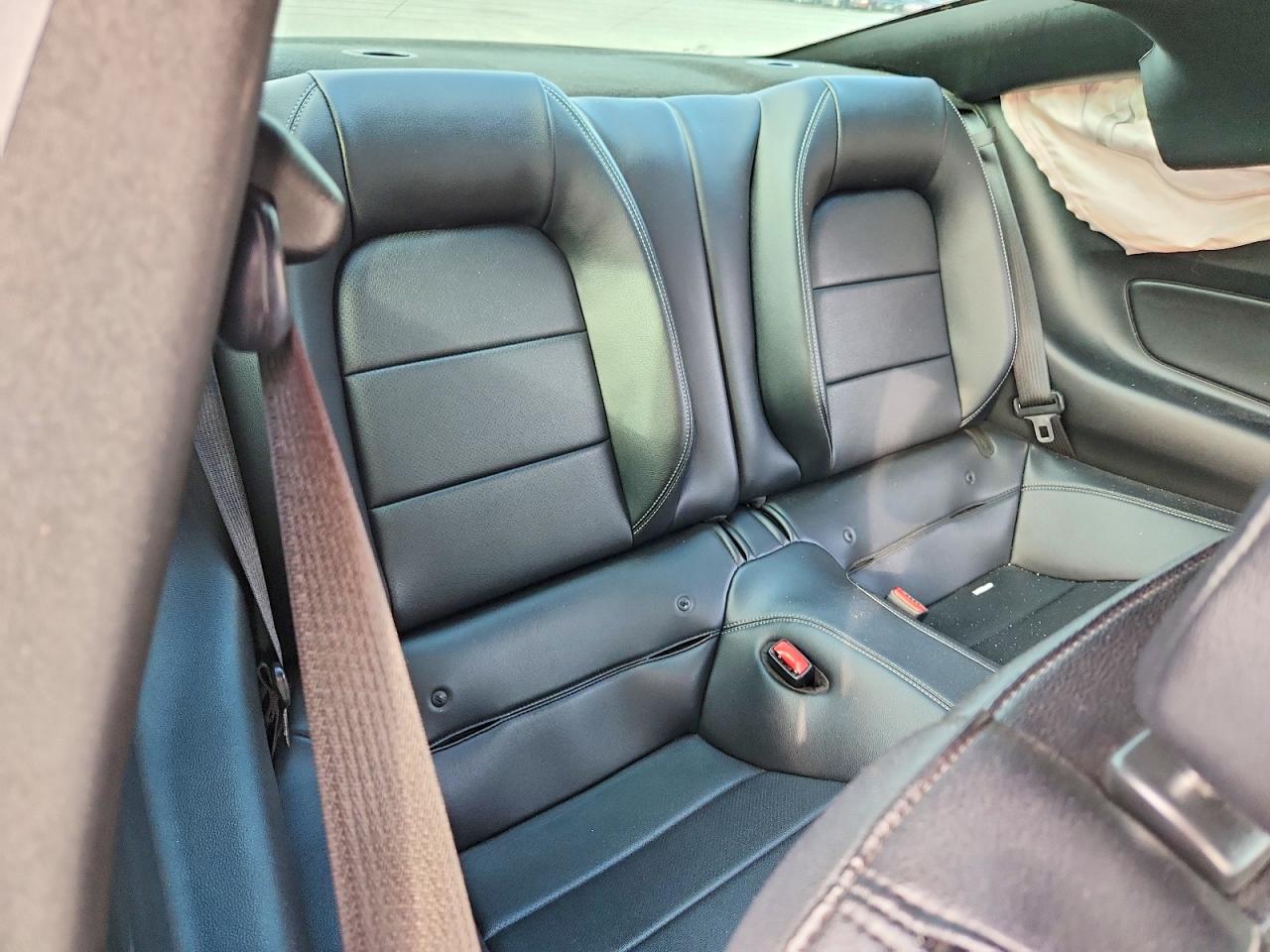 2015 Ford Mustang Gray vin: 1FA6P8TH3F5406569
