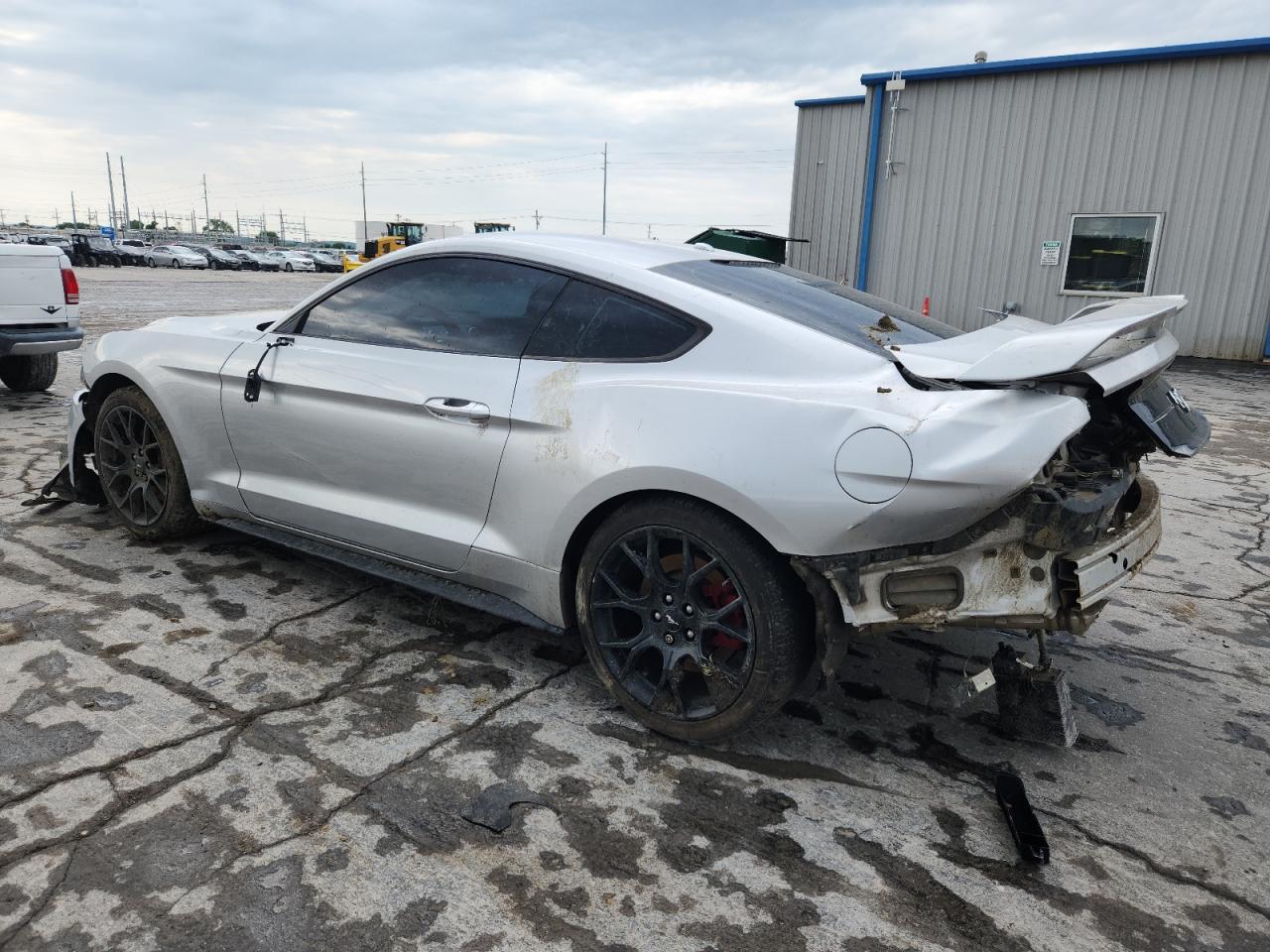 2018 Ford Mustang Silver vin: 1FA6P8TH3J5158901