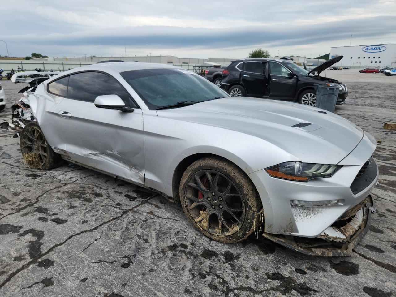 2018 Ford Mustang Silver vin: 1FA6P8TH3J5158901