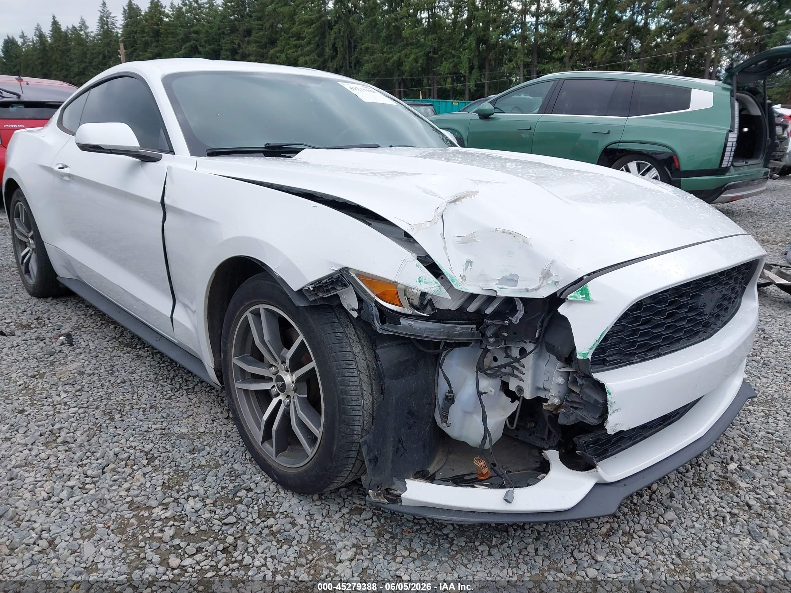 2015 Ford Mustang Ecoboost White vin: 1FA6P8TH4F5335866