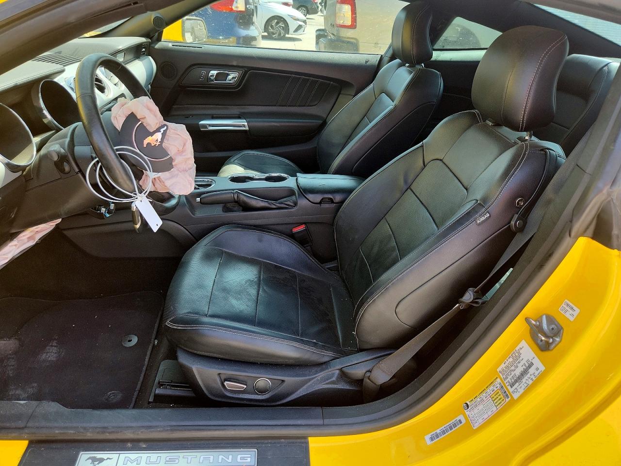 2015 Ford Mustang Yellow vin: 1FA6P8TH4F5338461