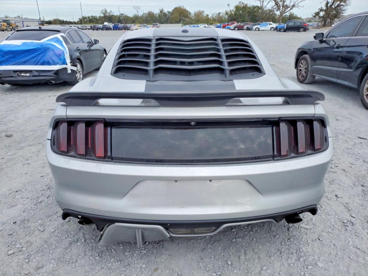 2015 Ford Mustang Silver vin: 1FA6P8TH4F5347838