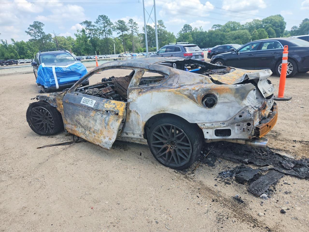 2015 Ford Mustang Burn vin: 1FA6P8TH4F5380158