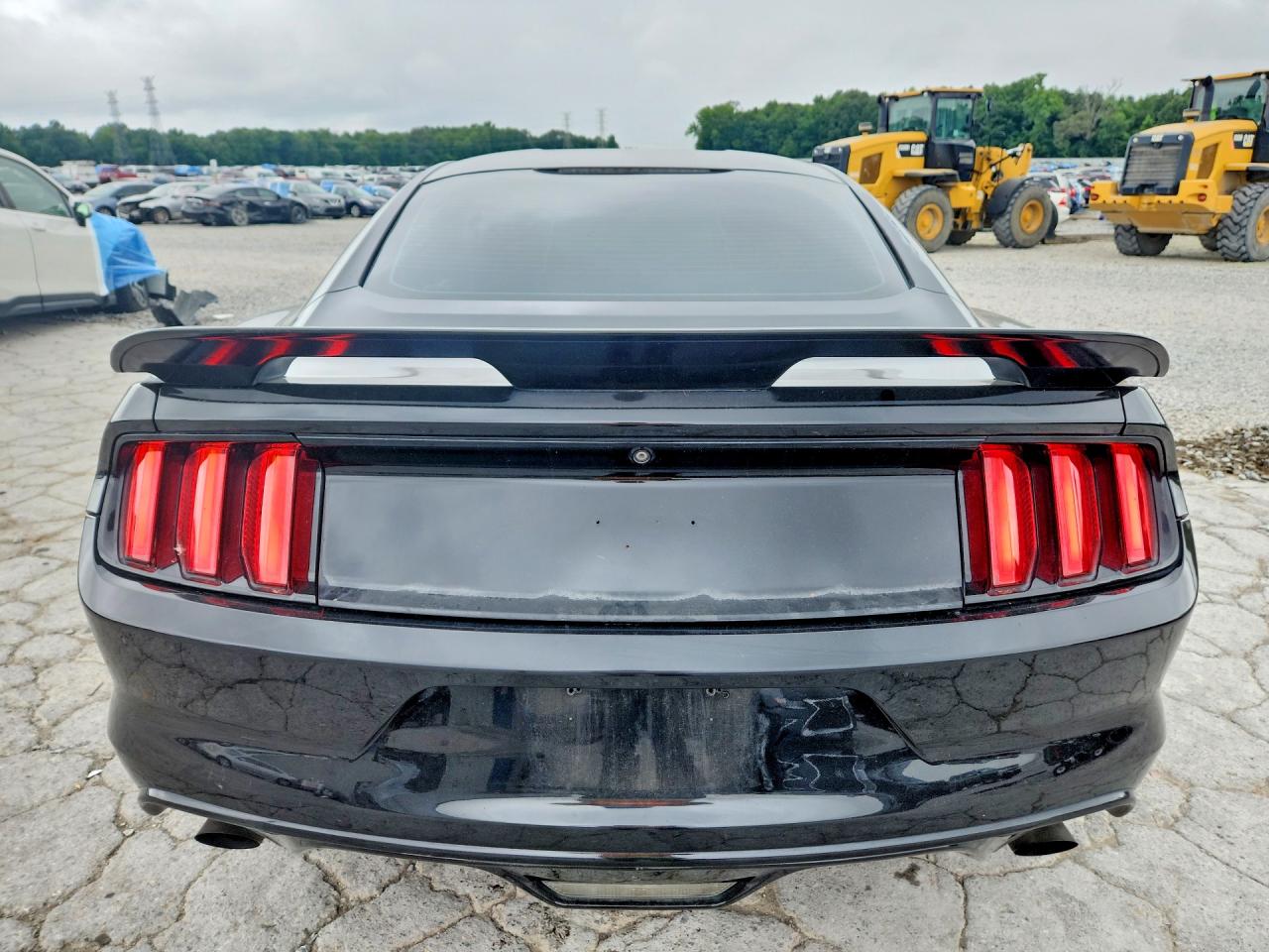 2015 Ford Mustang Black vin: 1FA6P8TH4F5407925
