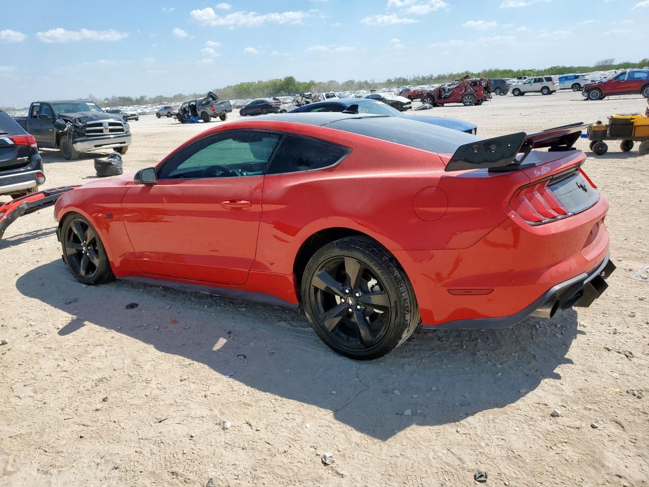 2022 Ford Mustang Красный vin: 1FA6P8TH4N5145984