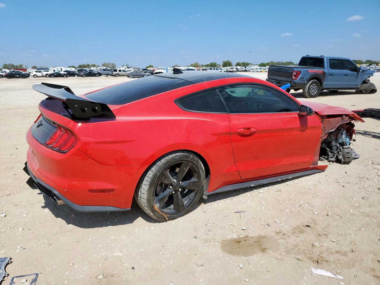 2022 Ford Mustang Красный vin: 1FA6P8TH4N5145984