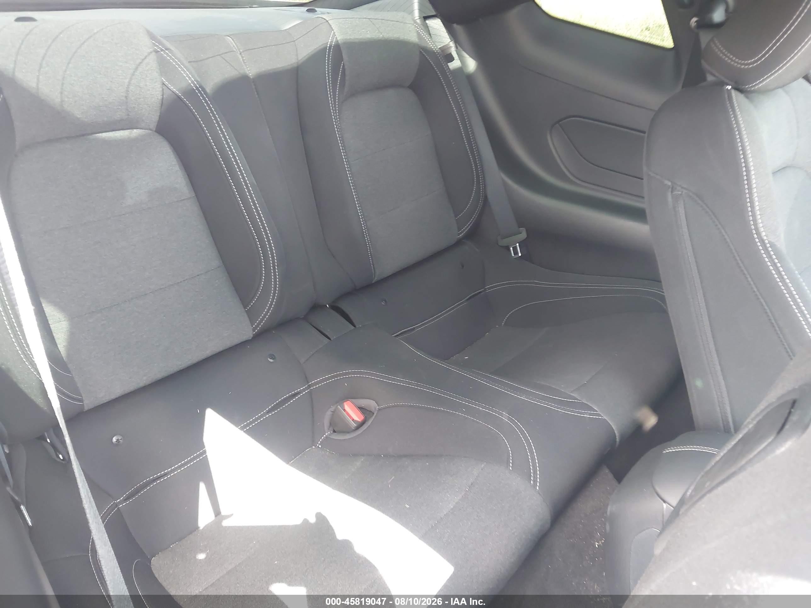 2025 Ford Mustang Ecoboost Fastback Серебряный vin: 1FA6P8TH4S5118117