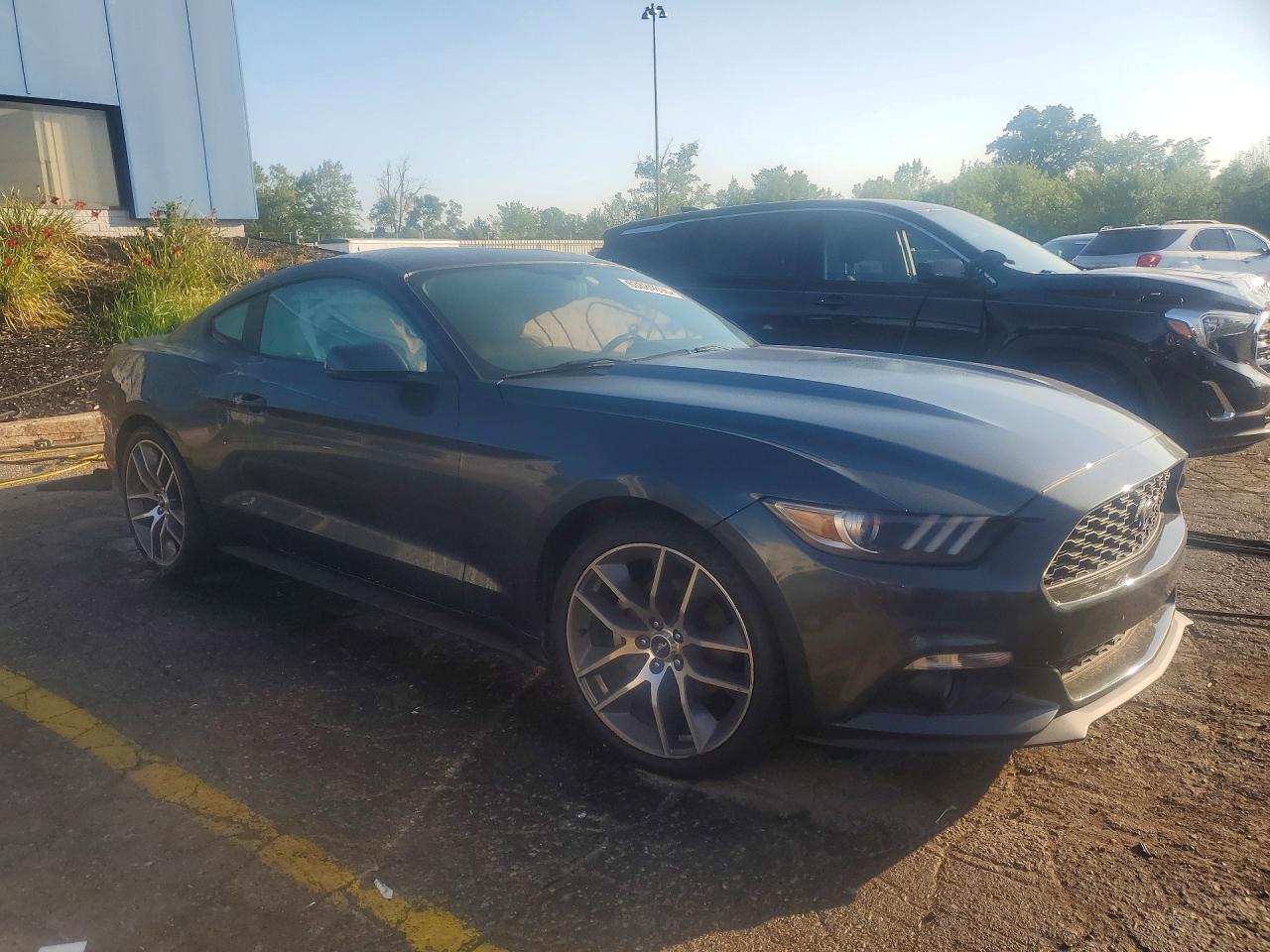 2015 Ford Mustang Угольный vin: 1FA6P8TH5F5313763