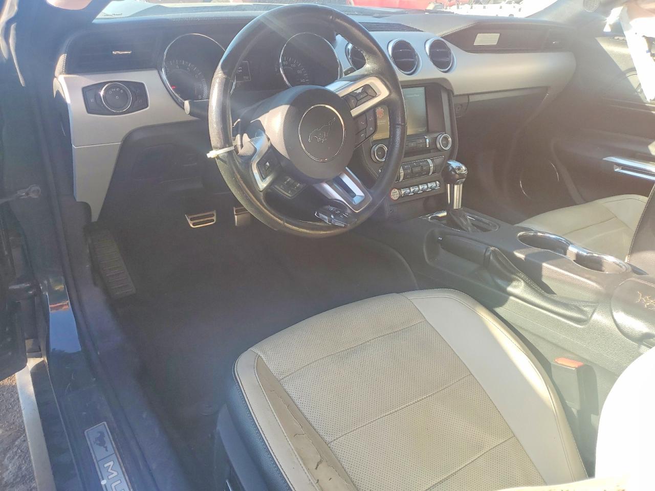 2015 Ford Mustang Угольный vin: 1FA6P8TH5F5313763