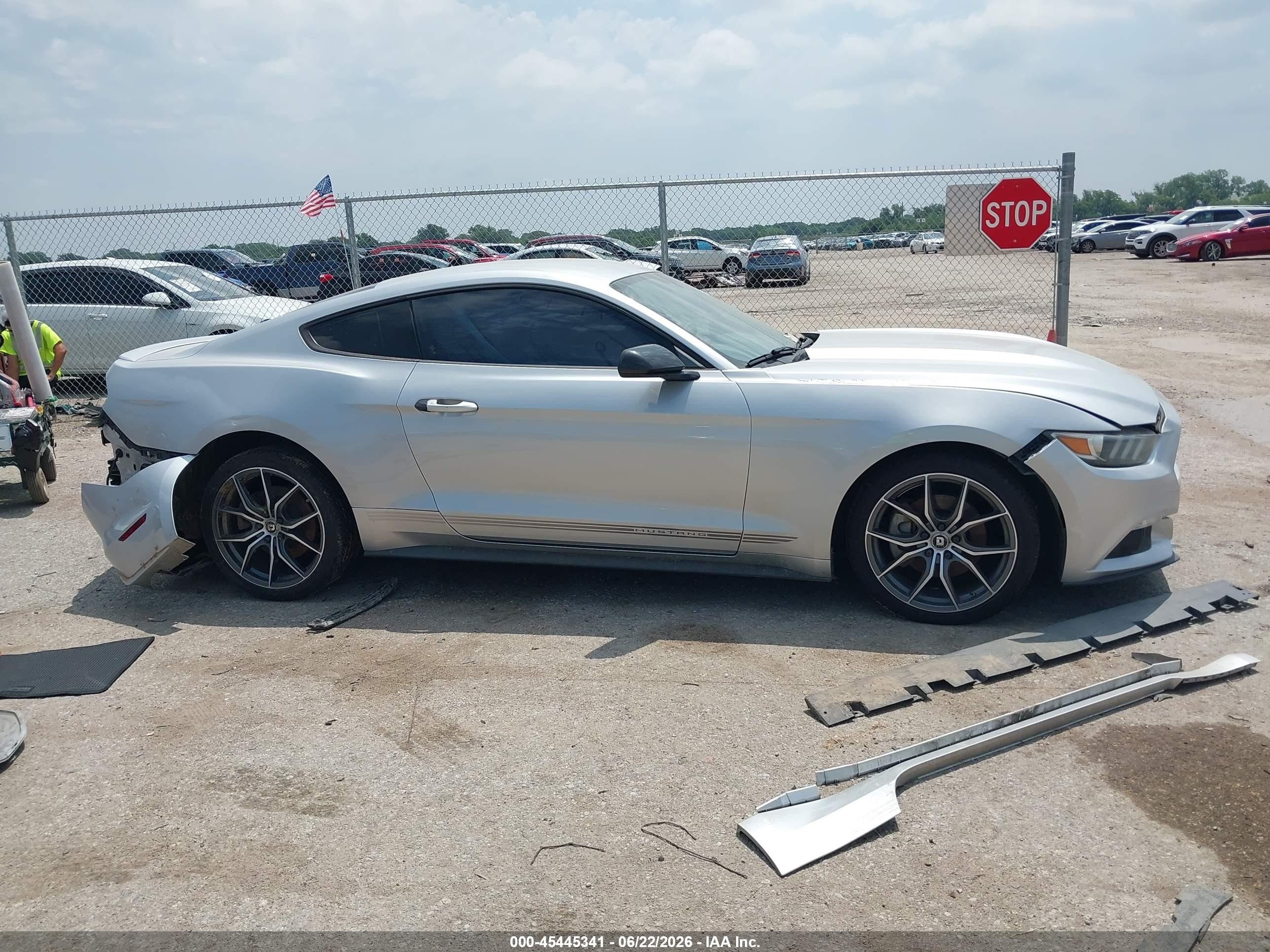 2015 Ford Mustang Ecoboost Silver vin: 1FA6P8TH5F5318008