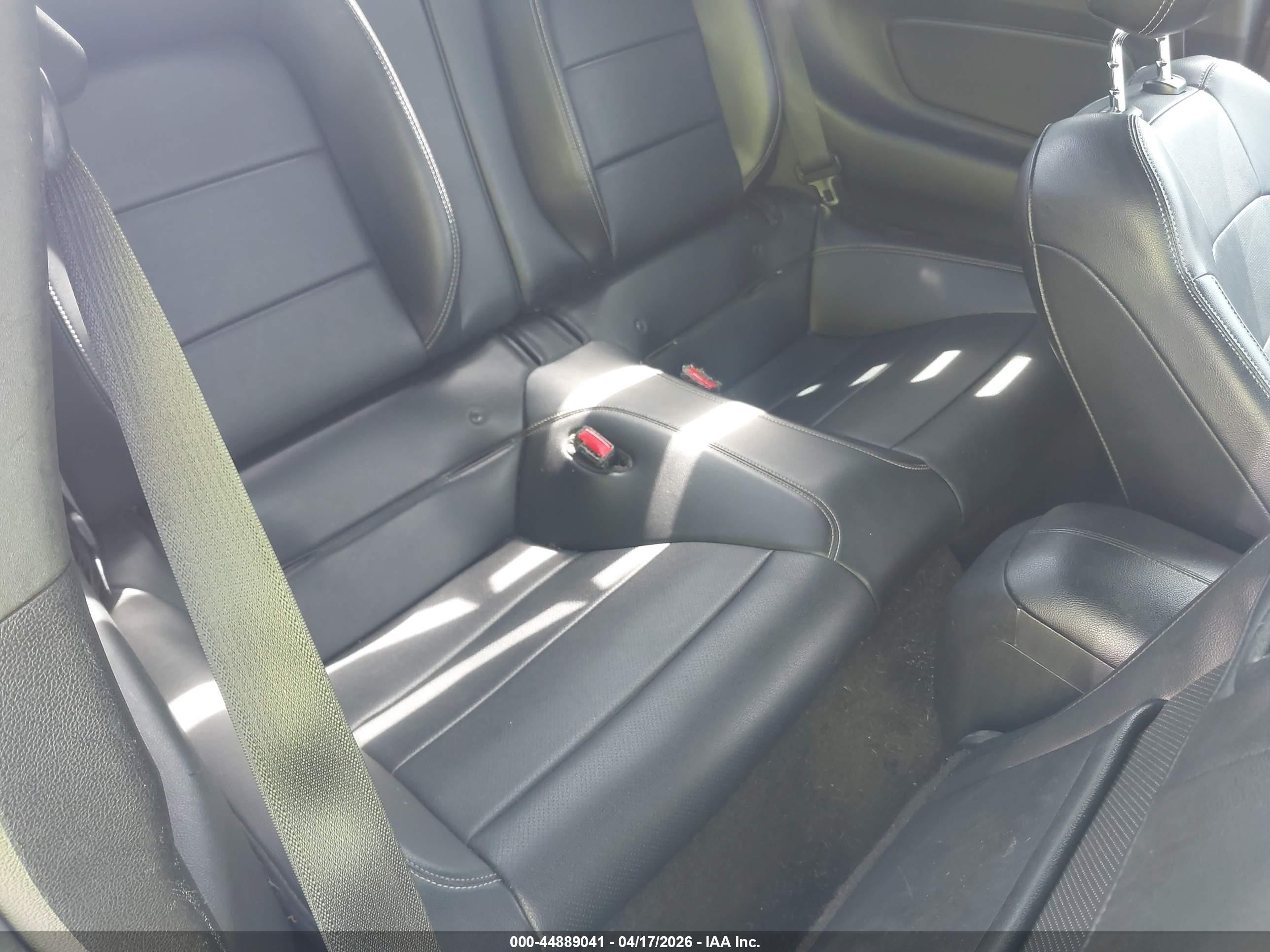2015 Ford Mustang Ecoboost Red vin: 1FA6P8TH5F5346861