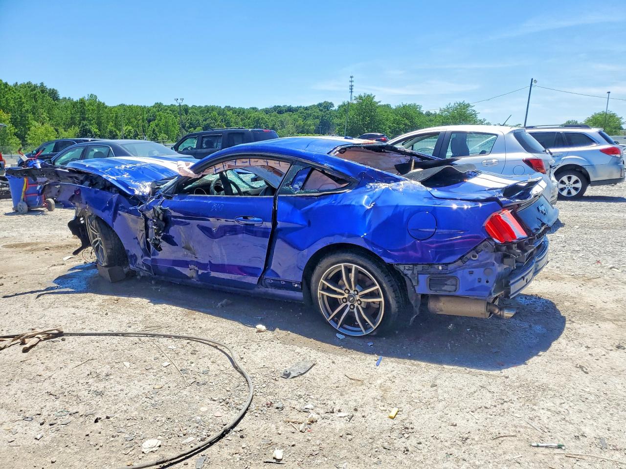 2015 Ford Mustang Синий vin: 1FA6P8TH5F5358136
