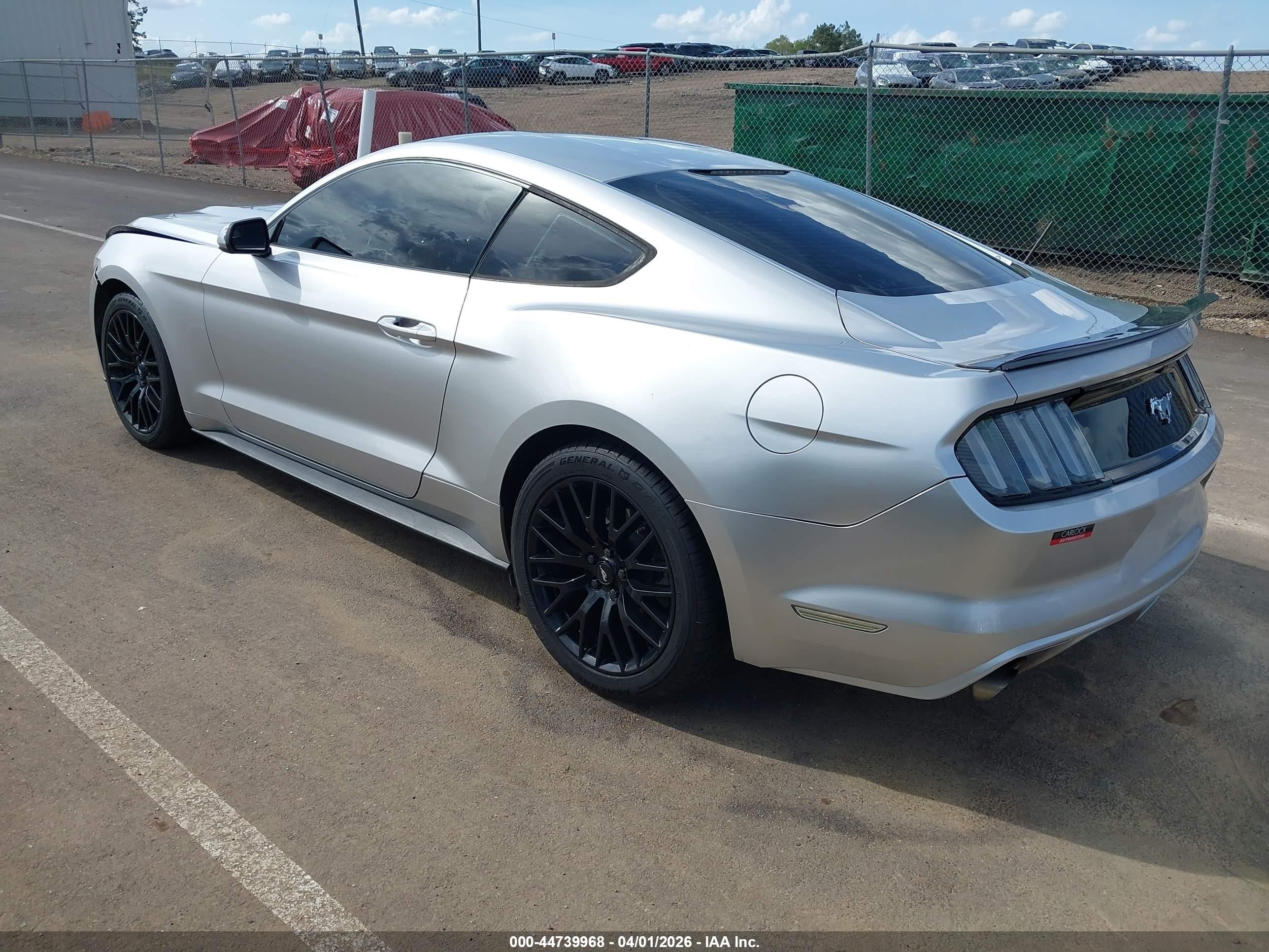 2015 Ford Mustang Ecoboost Серебряный vin: 1FA6P8TH5F5384865