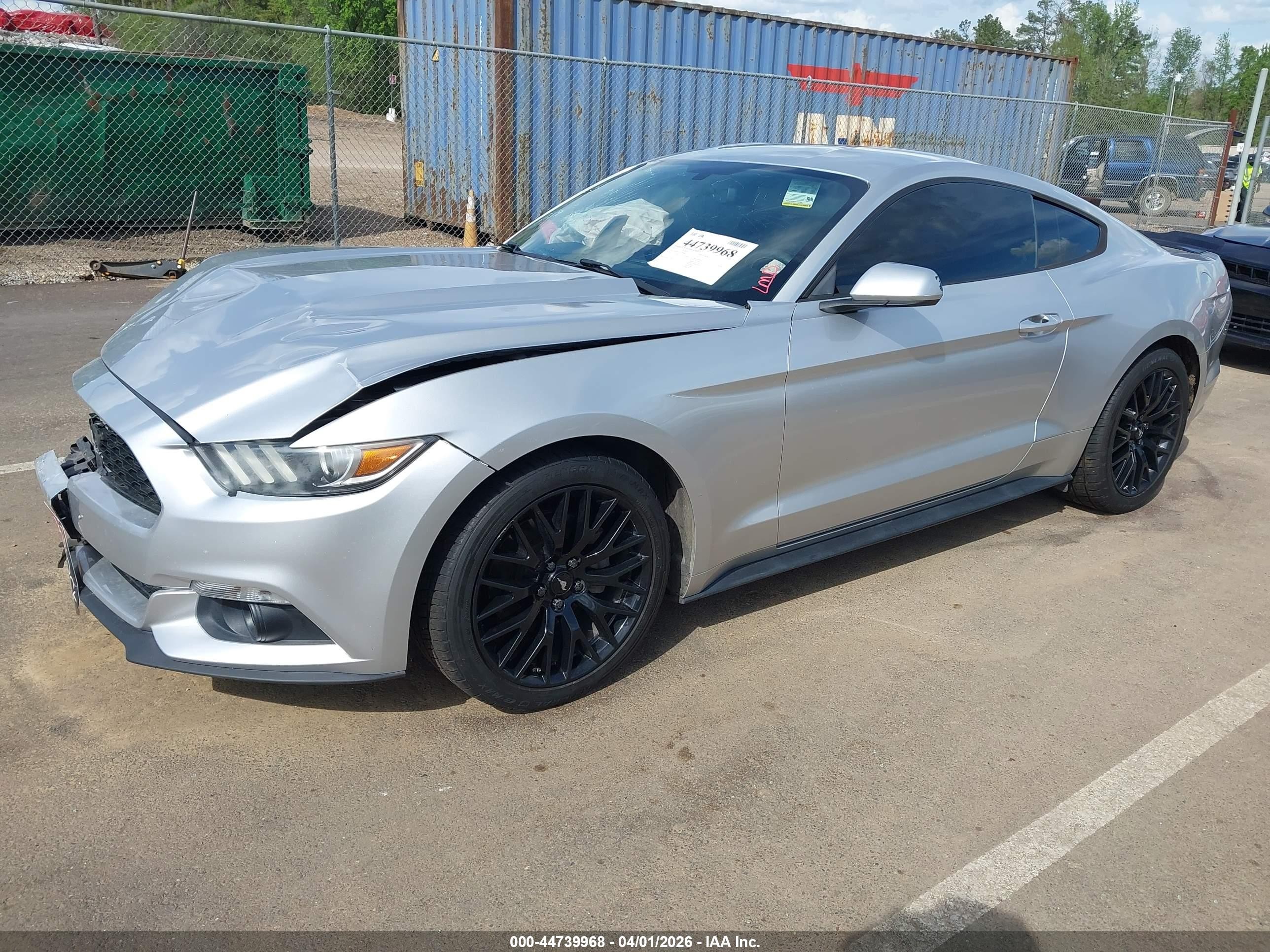 2015 Ford Mustang Ecoboost Серебряный vin: 1FA6P8TH5F5384865