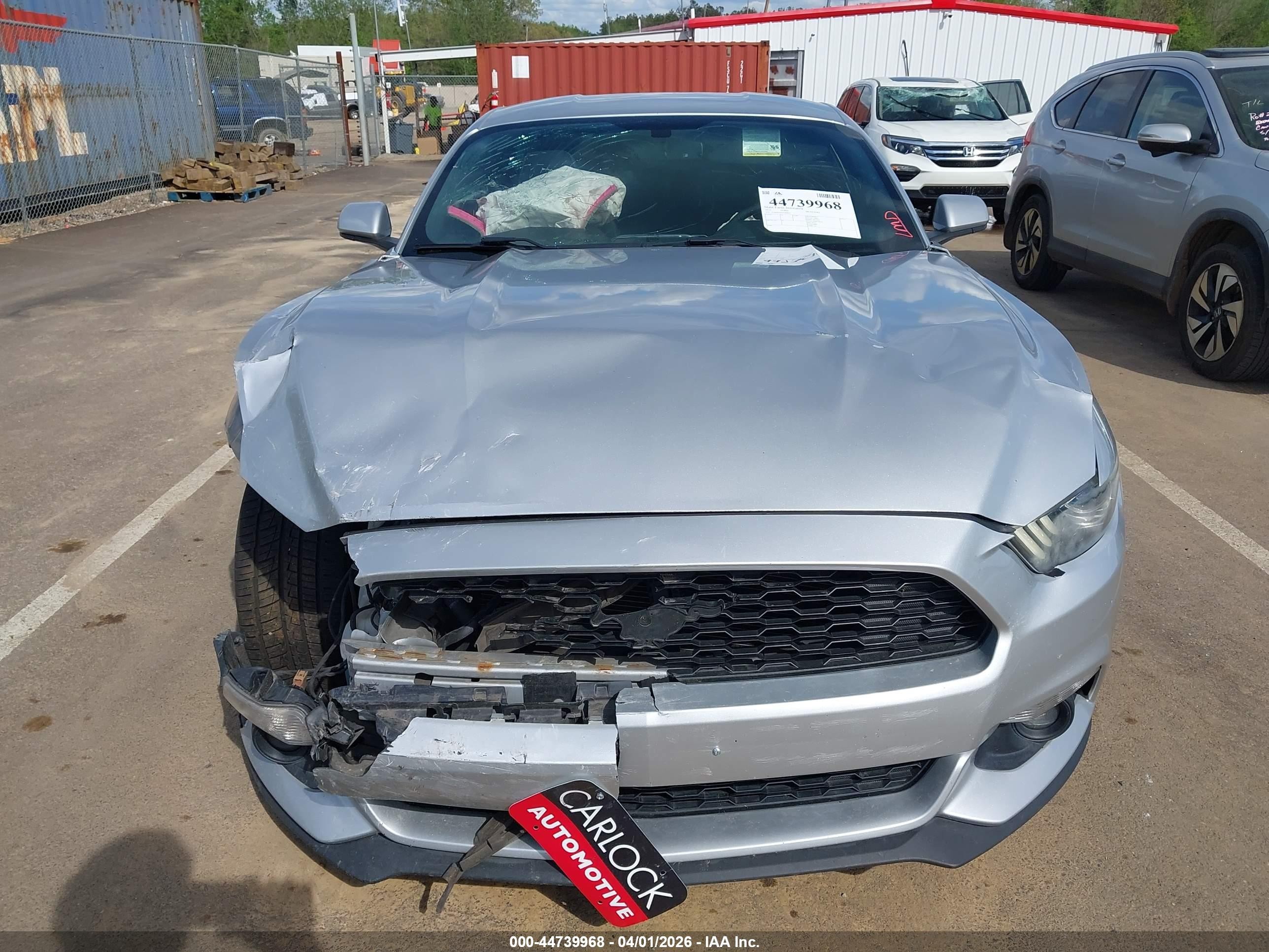2015 Ford Mustang Ecoboost Серебряный vin: 1FA6P8TH5F5384865