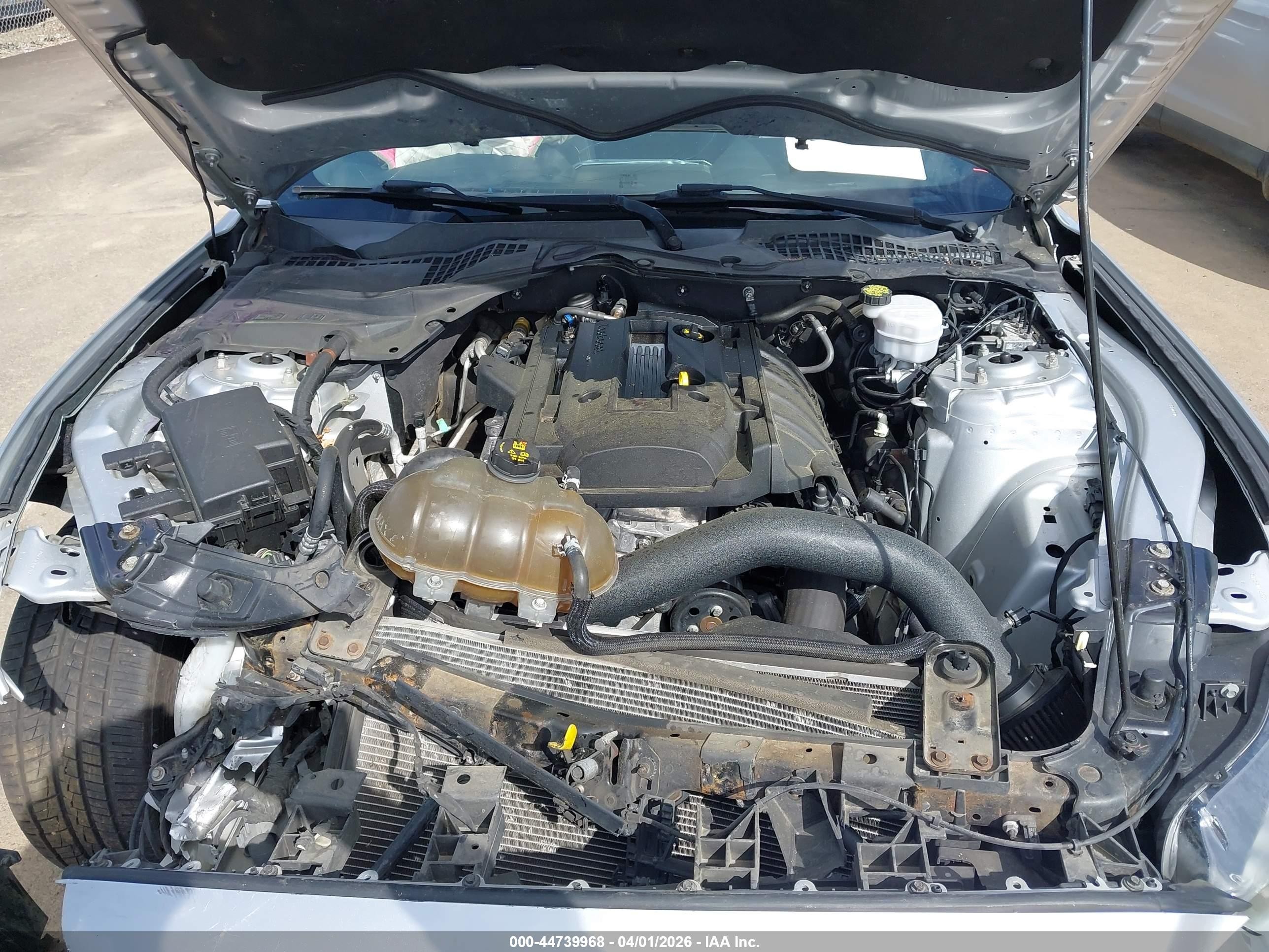 2015 Ford Mustang Ecoboost Серебряный vin: 1FA6P8TH5F5384865