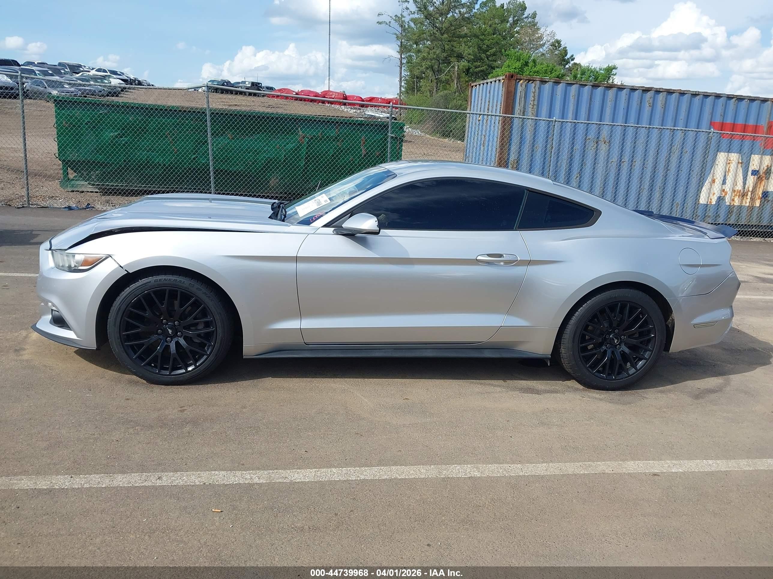 2015 Ford Mustang Ecoboost Серебряный vin: 1FA6P8TH5F5384865