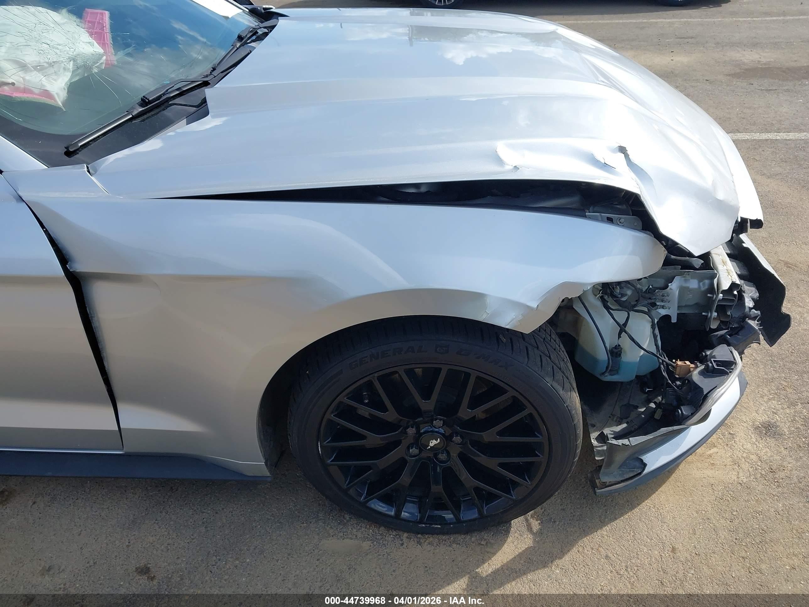 2015 Ford Mustang Ecoboost Серебряный vin: 1FA6P8TH5F5384865
