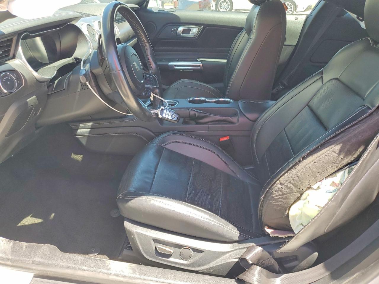 2018 Ford Mustang White vin: 1FA6P8TH5J5185243