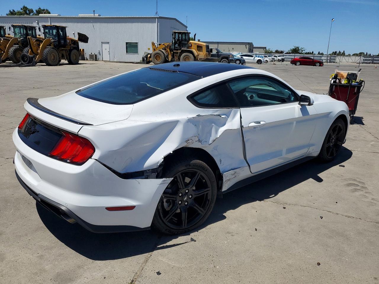 2018 Ford Mustang White vin: 1FA6P8TH5J5185243