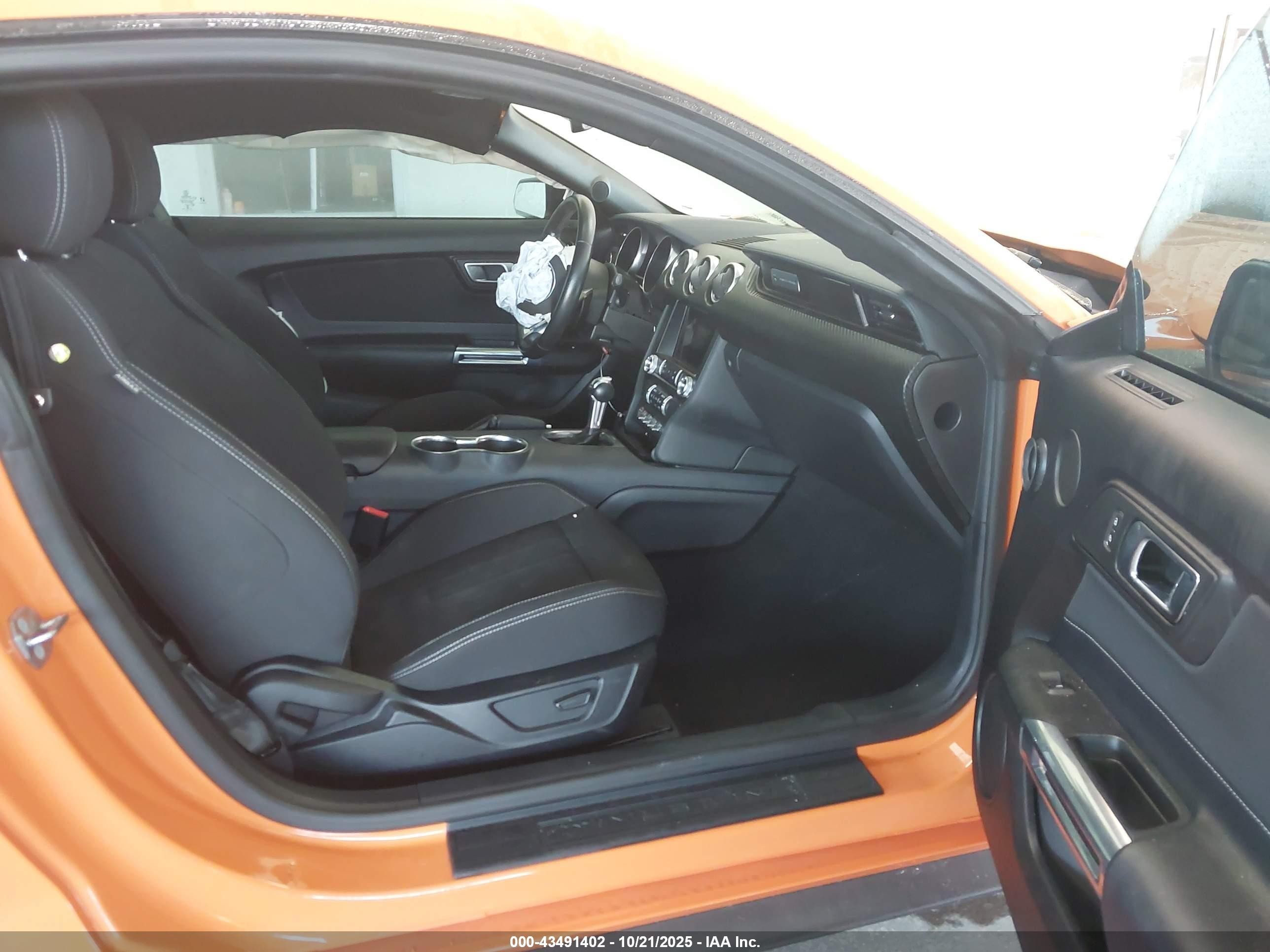 2021 Ford Mustang Ecoboost Fastback Orange vin: 1FA6P8TH5M5110420