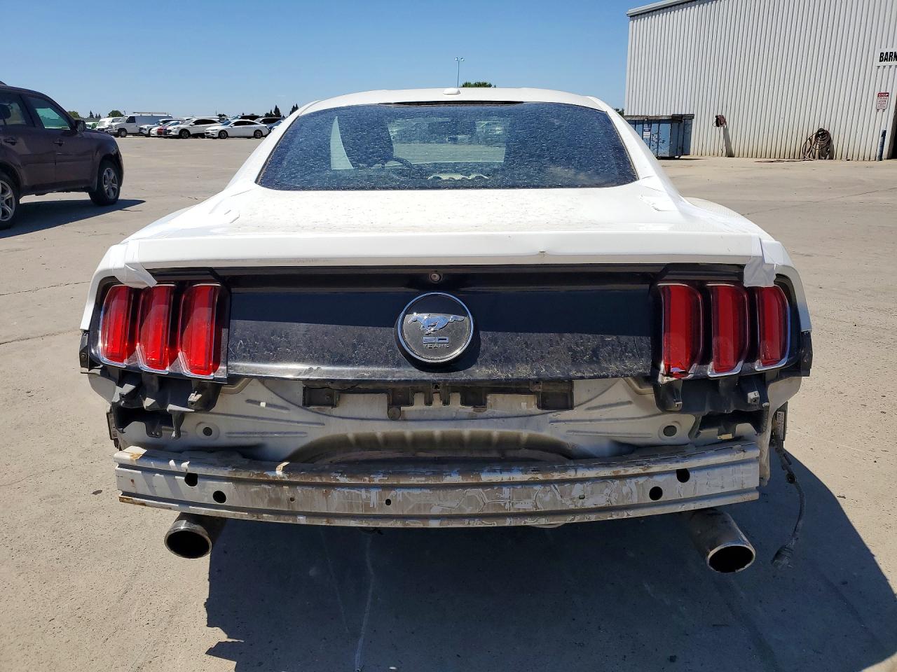 2015 Ford Mustang White vin: 1FA6P8TH6F5338803