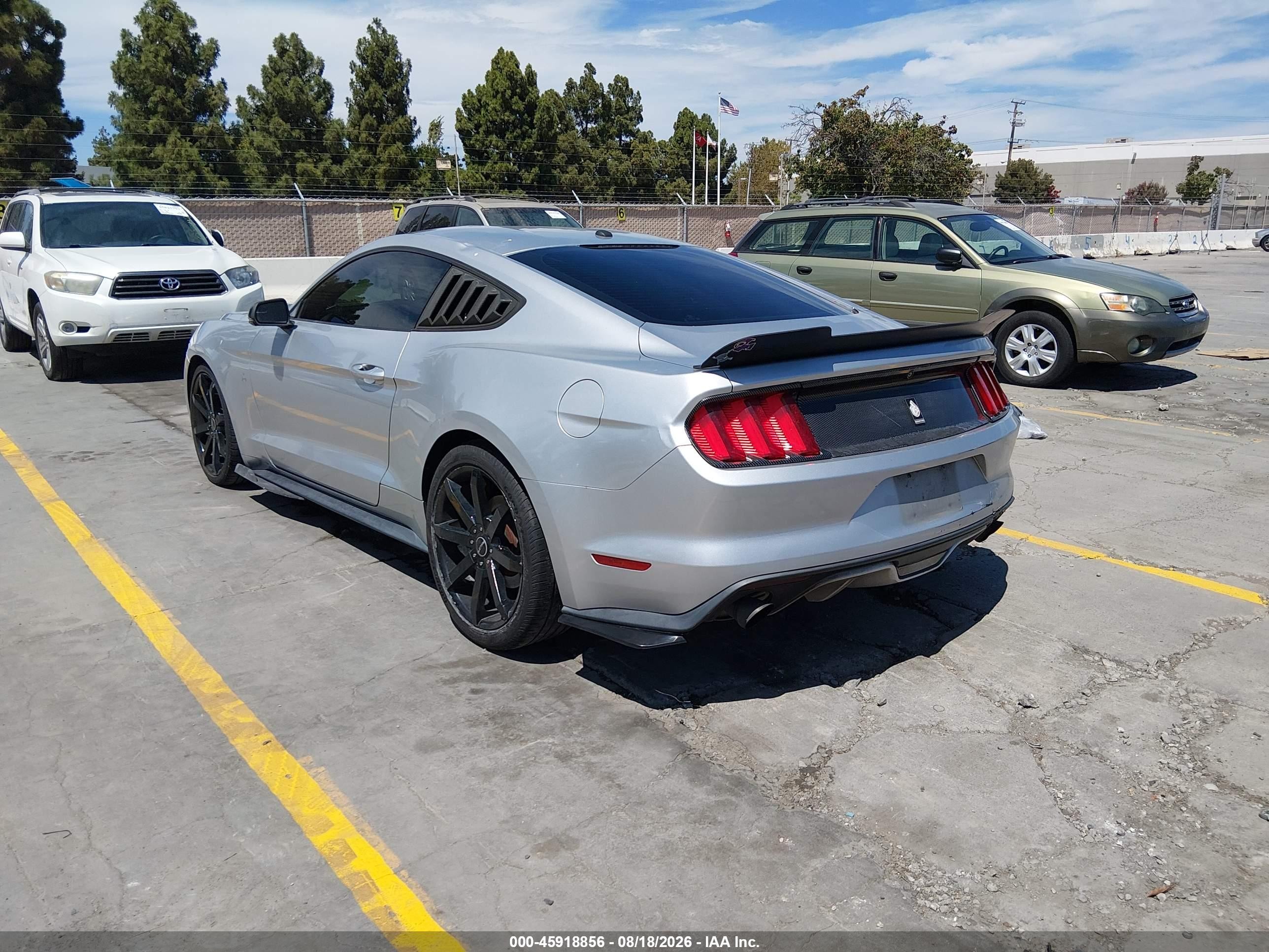 2015 Ford Mustang Ecoboost Серебряный vin: 1FA6P8TH6F5339675
