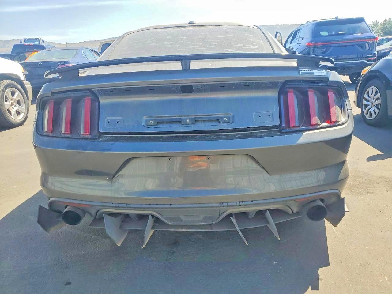 2015 Ford Mustang Black vin: 1FA6P8TH6F5343273