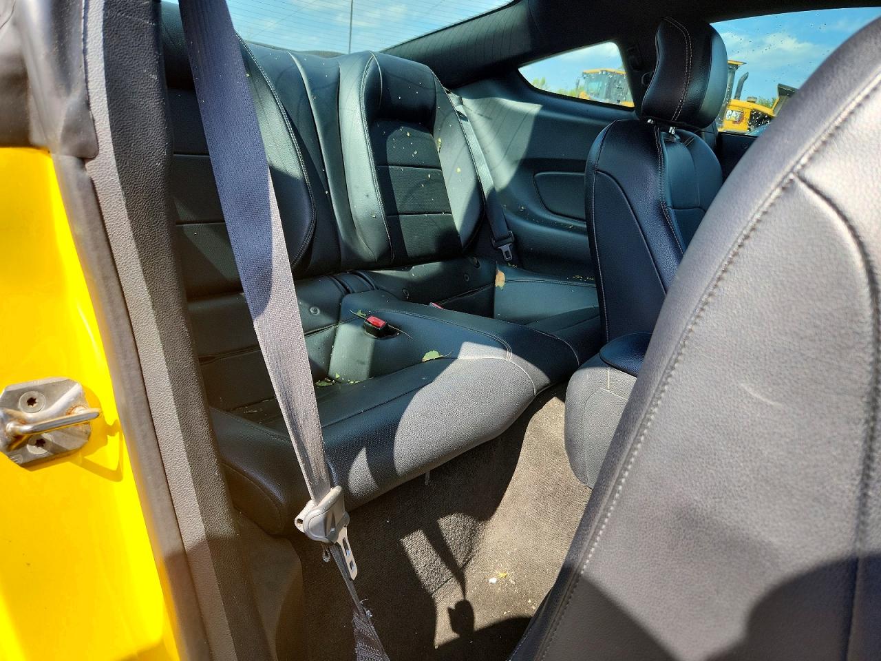 2015 Ford Mustang Yellow vin: 1FA6P8TH6F5367525