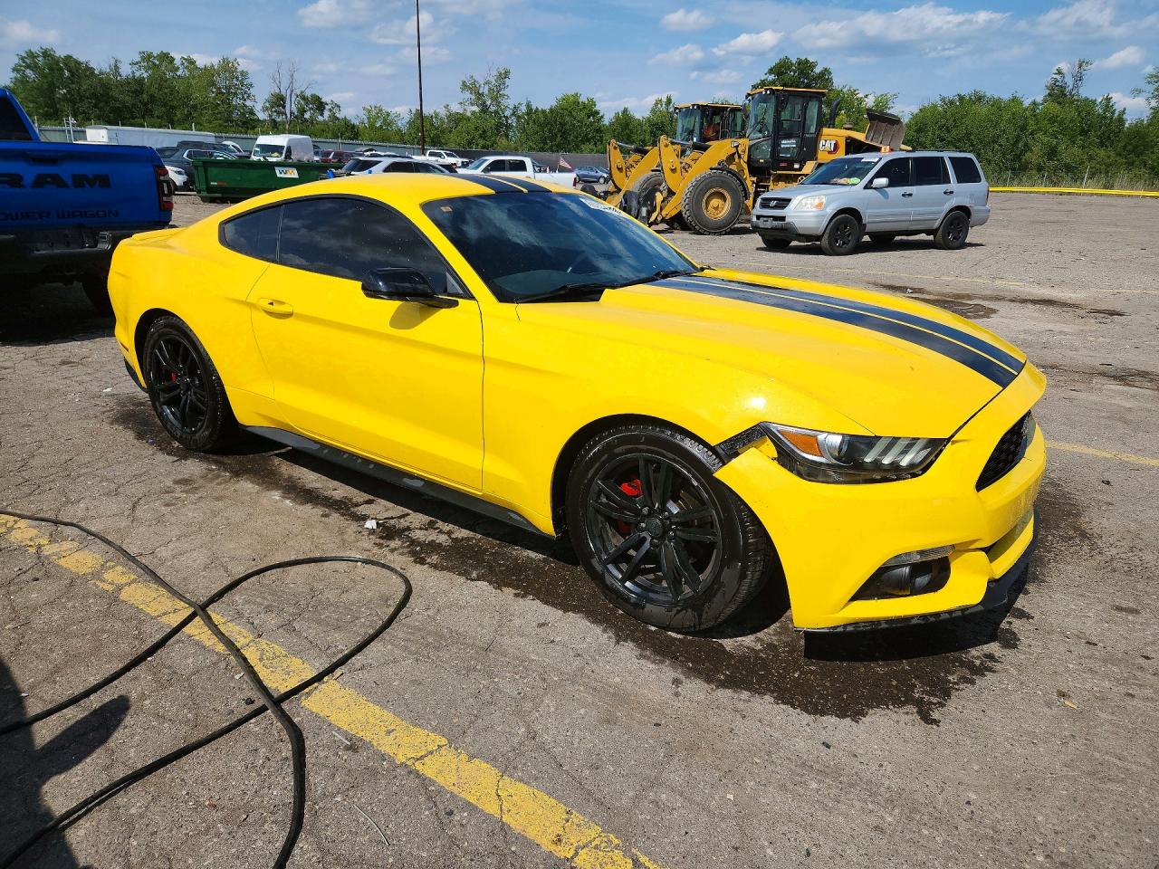 2015 Ford Mustang Yellow vin: 1FA6P8TH6F5367525