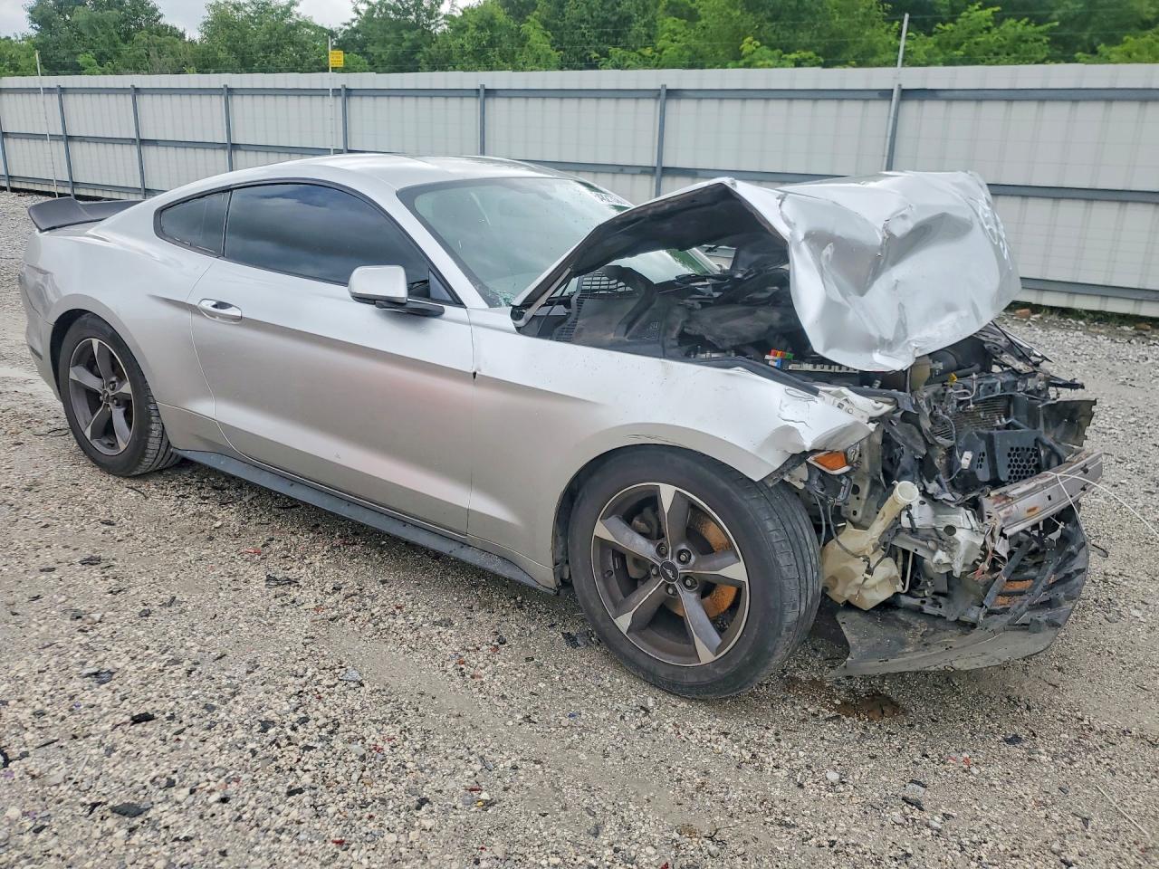 2015 Ford Mustang Silver vin: 1FA6P8TH6F5368318