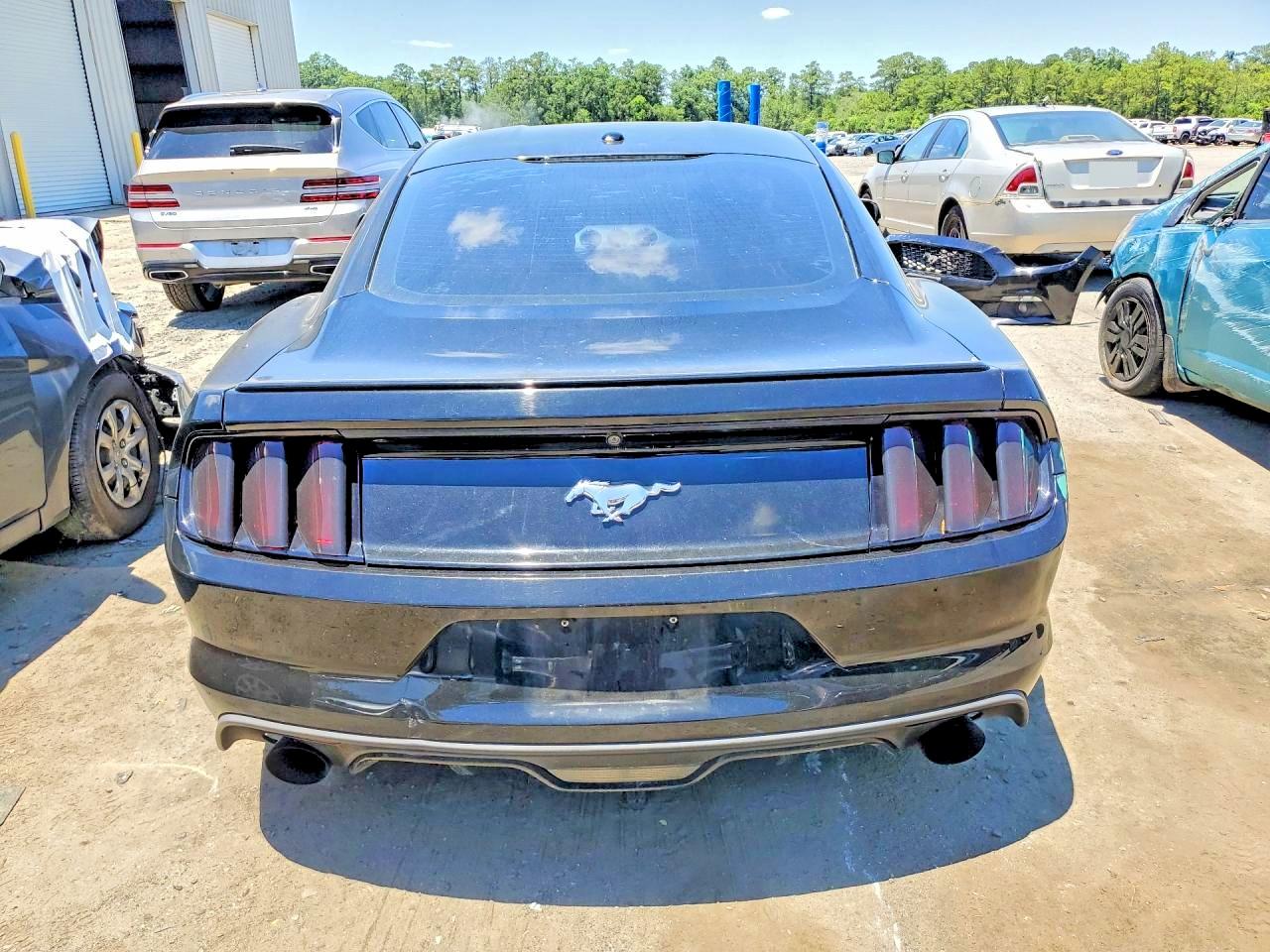 2015 Ford Mustang Black vin: 1FA6P8TH6F5372269