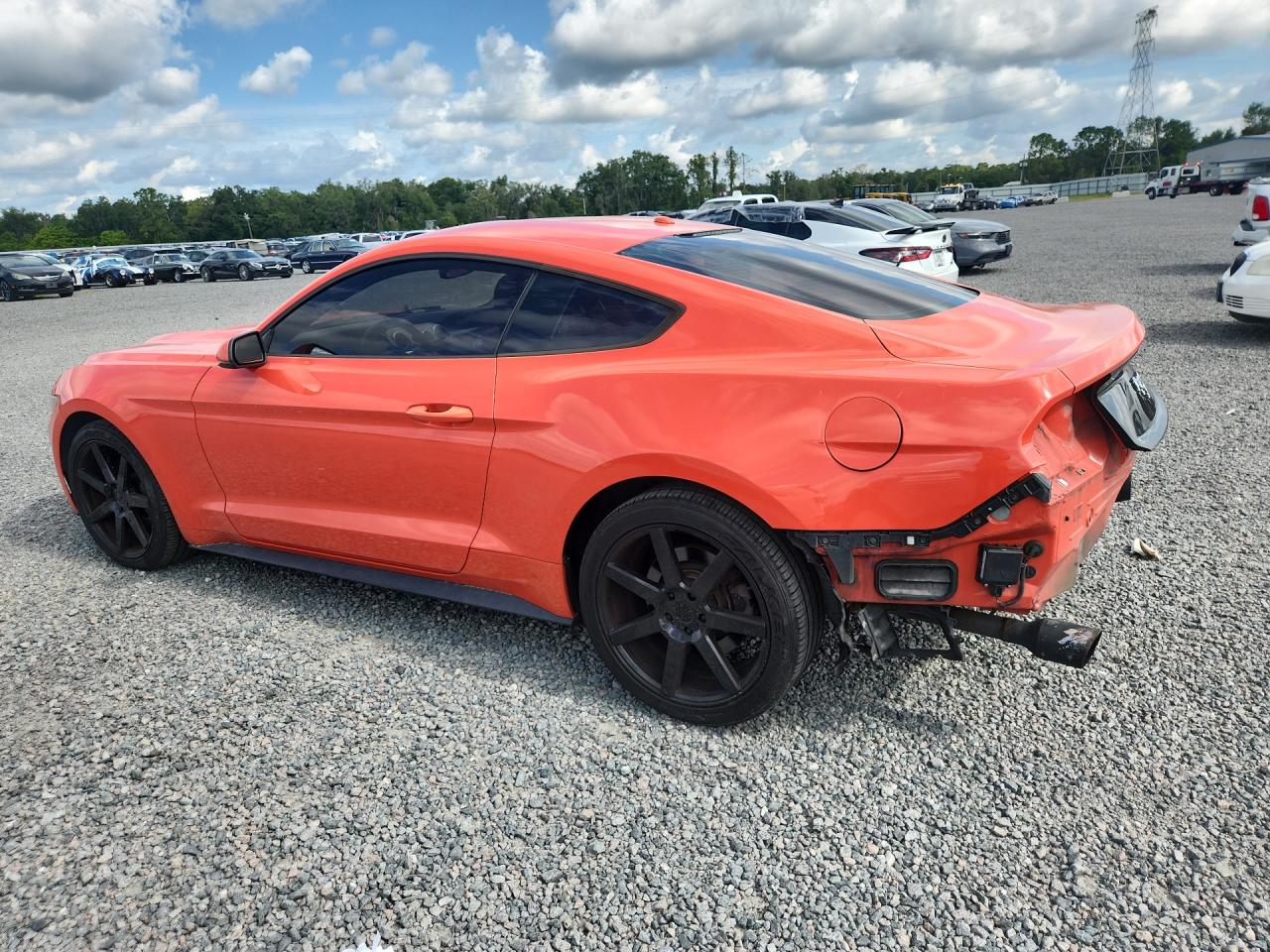 2015 Ford Mustang Orange vin: 1FA6P8TH6F5385166