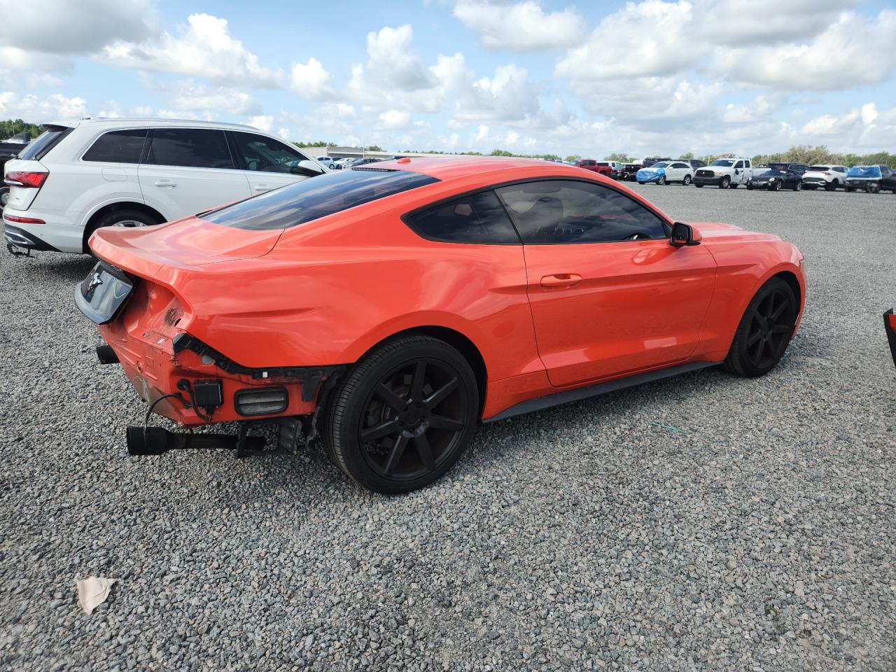 2015 Ford Mustang Orange vin: 1FA6P8TH6F5385166