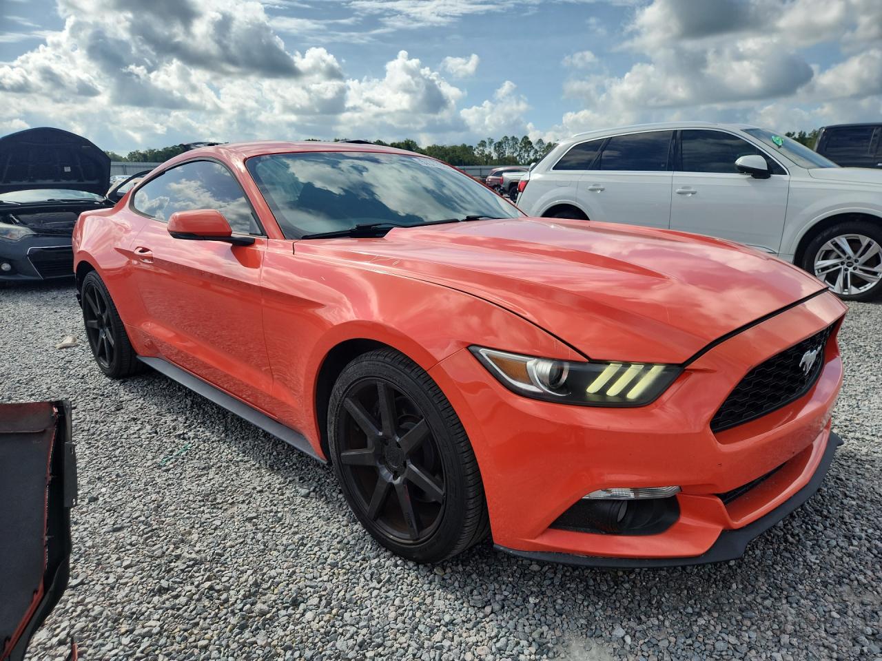 2015 Ford Mustang Orange vin: 1FA6P8TH6F5385166