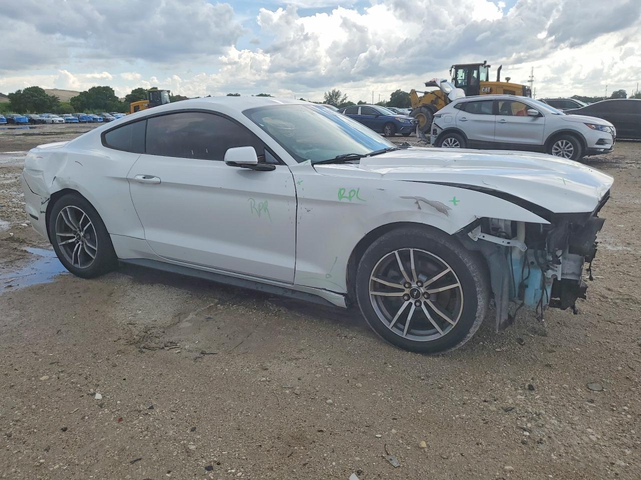 2015 Ford Mustang White vin: 1FA6P8TH6F5396748