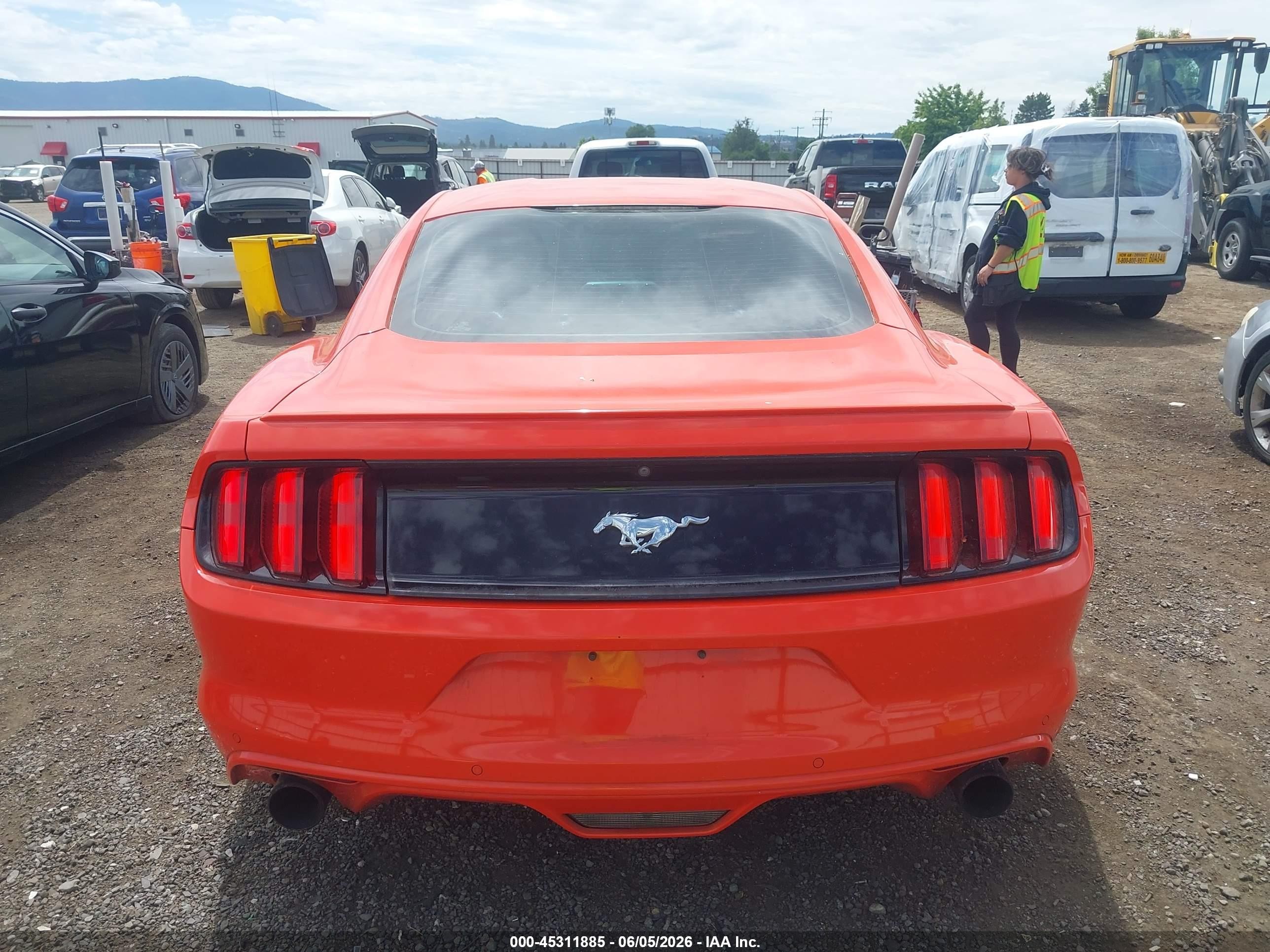 2015 Ford Mustang Ecoboost Orange vin: 1FA6P8TH6F5418778