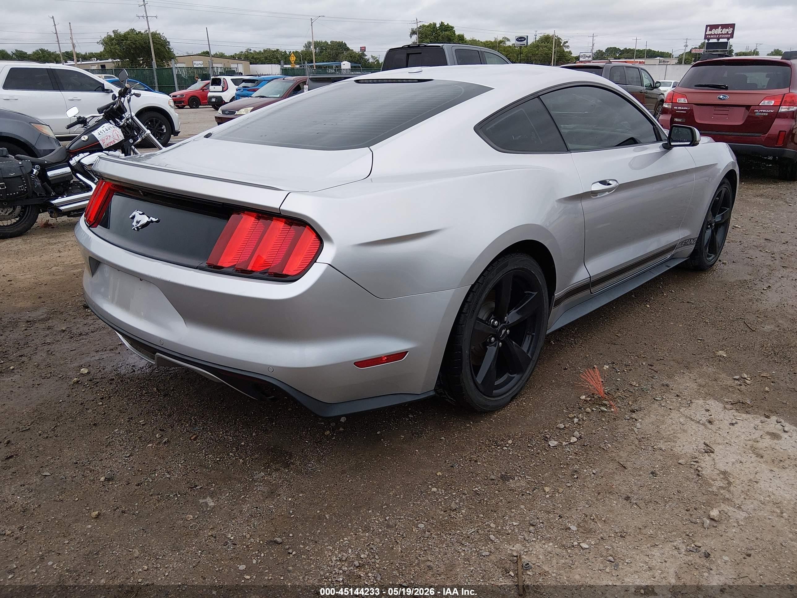 2015 Ford Mustang Ecoboost Silver vin: 1FA6P8TH6F5424161