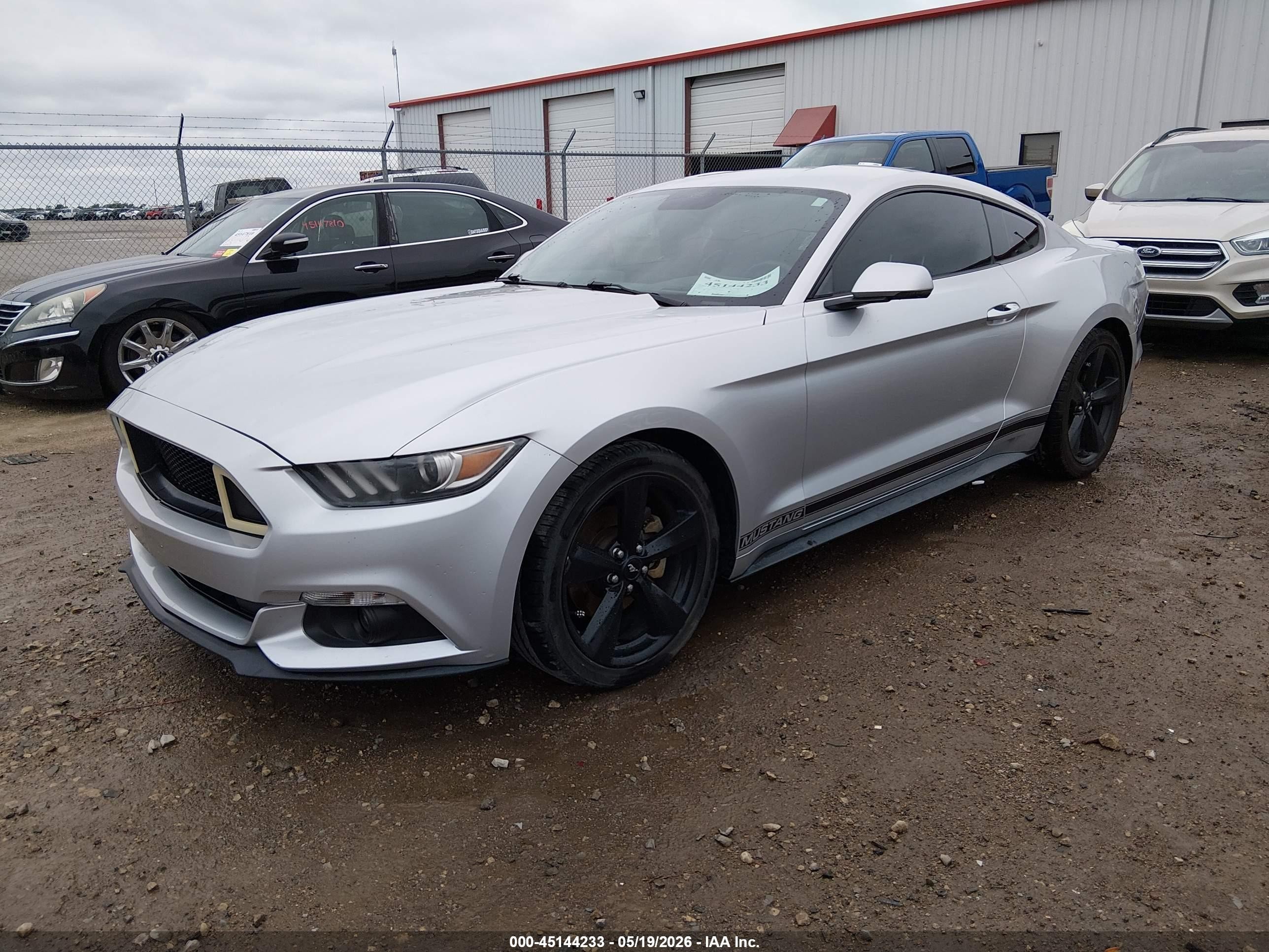 2015 Ford Mustang Ecoboost Silver vin: 1FA6P8TH6F5424161