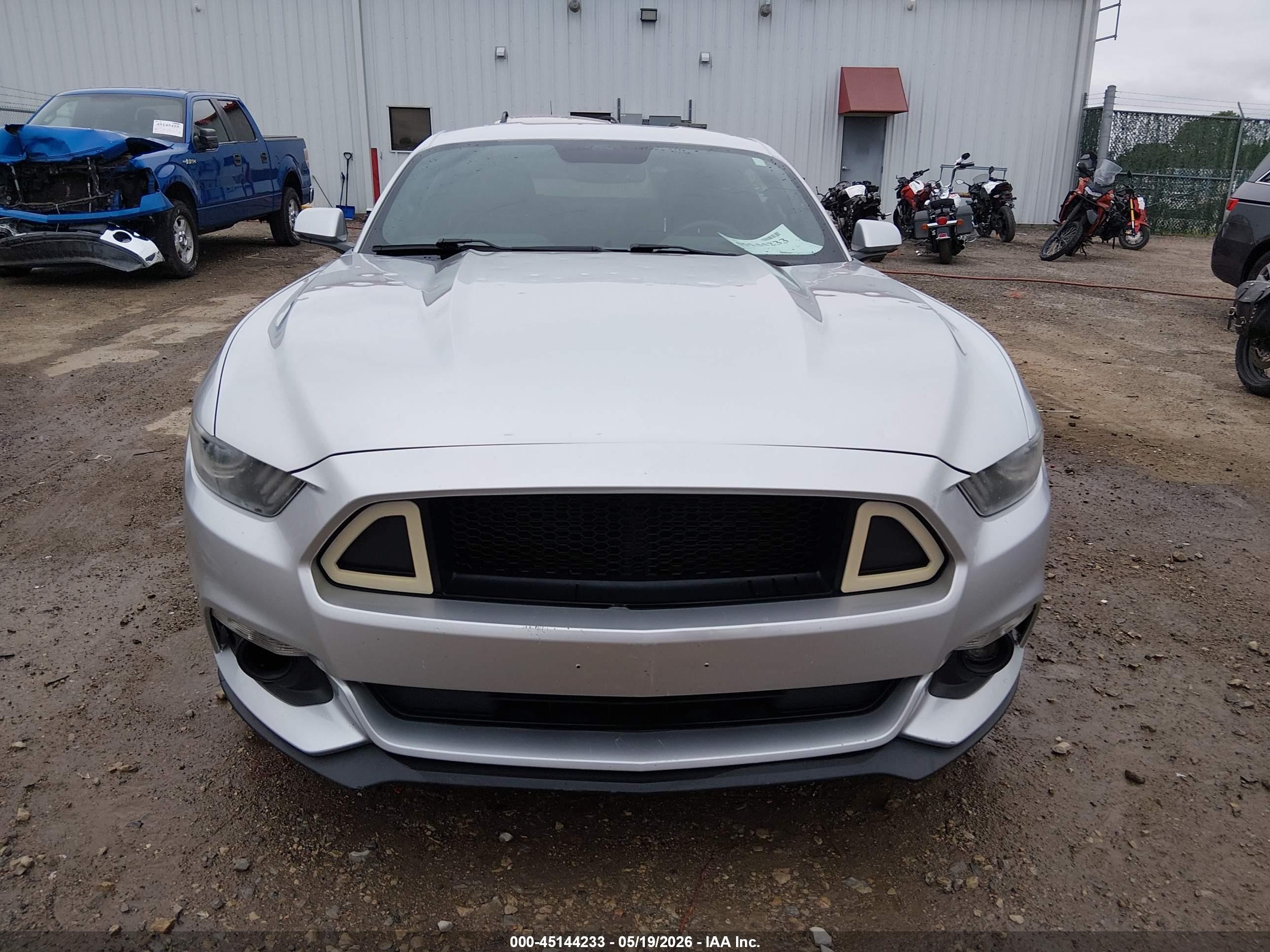 2015 Ford Mustang Ecoboost Silver vin: 1FA6P8TH6F5424161