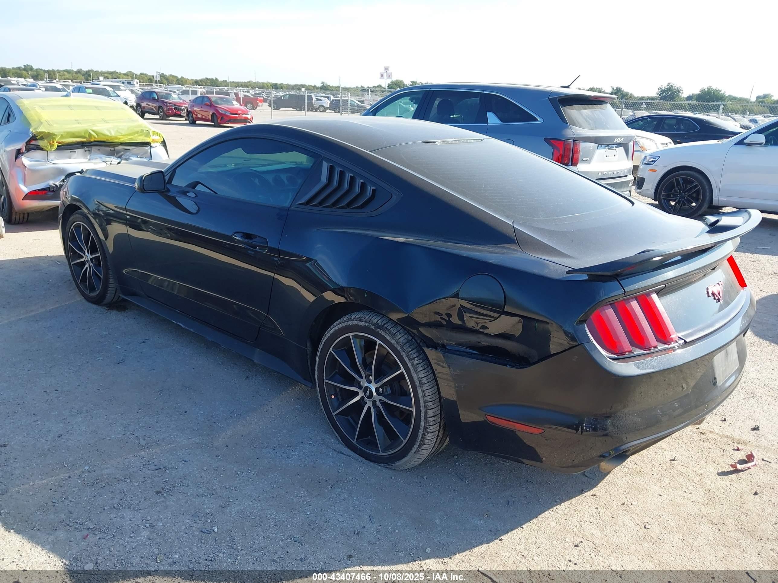 2015 Ford Mustang Ecoboost Черный vin: 1FA6P8TH6F5430638