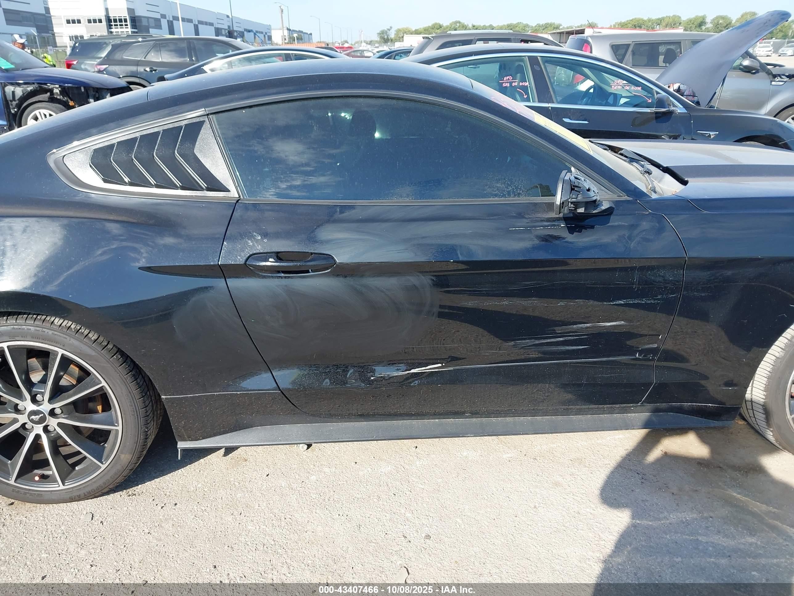 2015 Ford Mustang Ecoboost Черный vin: 1FA6P8TH6F5430638