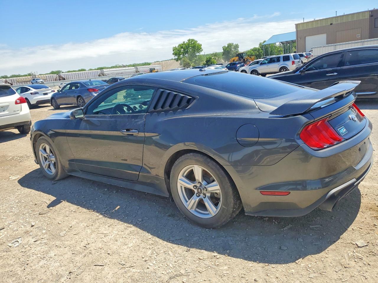 2019 Ford Mustang Серый vin: 1FA6P8TH6K5106339