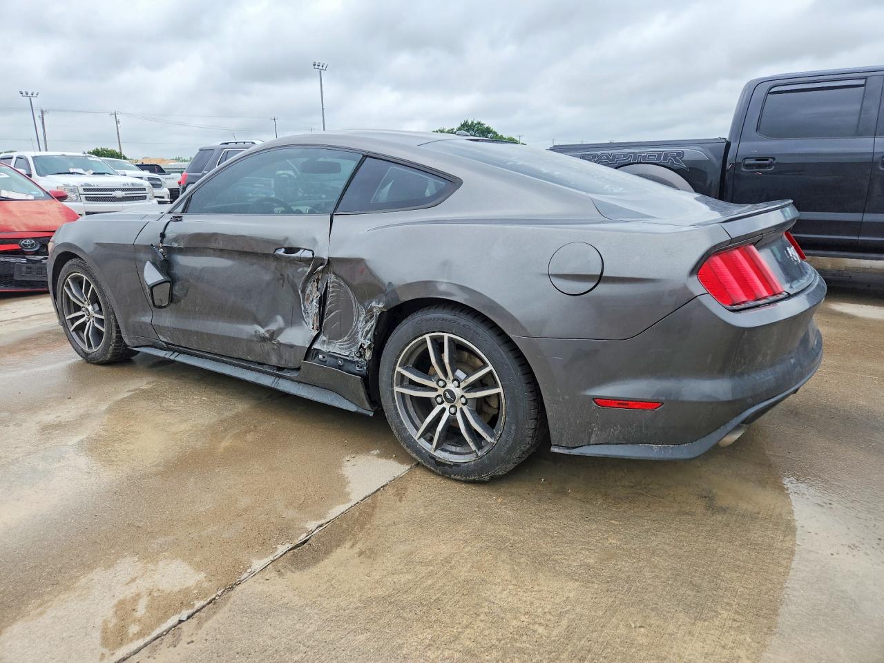 2015 Ford Mustang Серебряный vin: 1FA6P8TH7F5407823