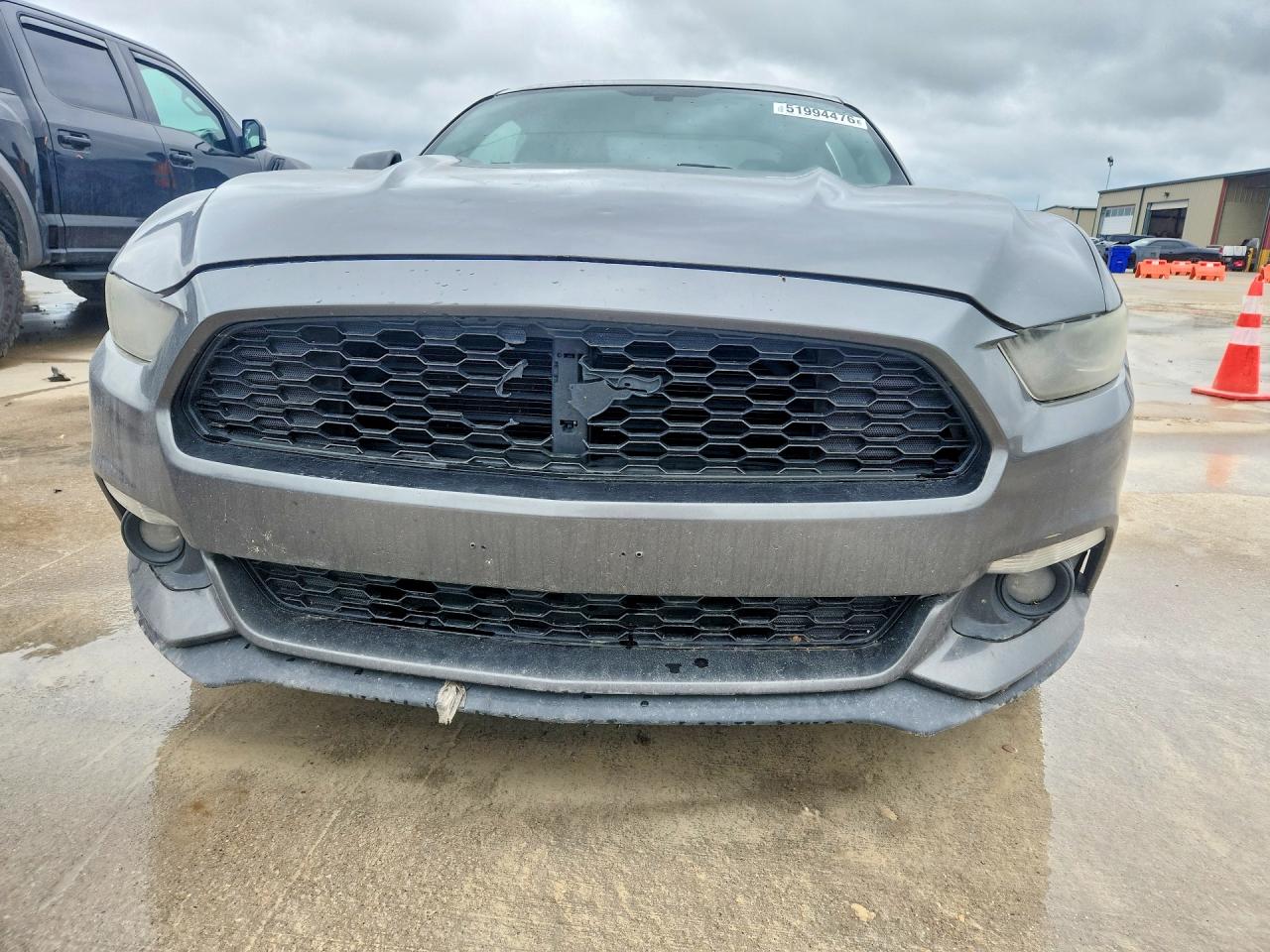 2015 Ford Mustang Серебряный vin: 1FA6P8TH7F5407823