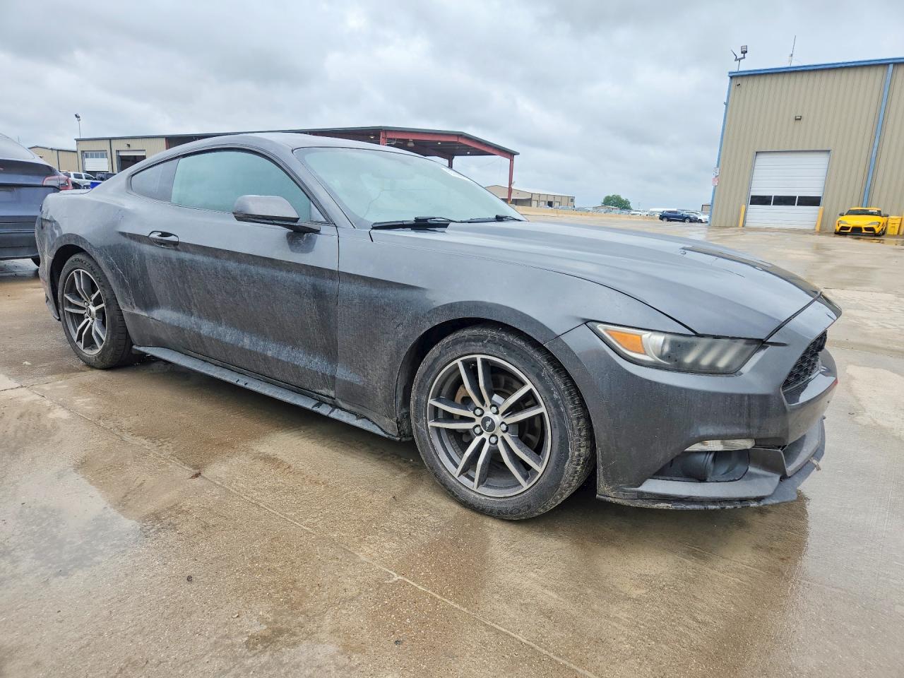 2015 Ford Mustang Серебряный vin: 1FA6P8TH7F5407823
