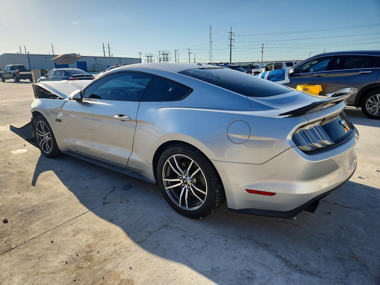 2017 Ford Mustang Серебряный vin: 1FA6P8TH7H5282826