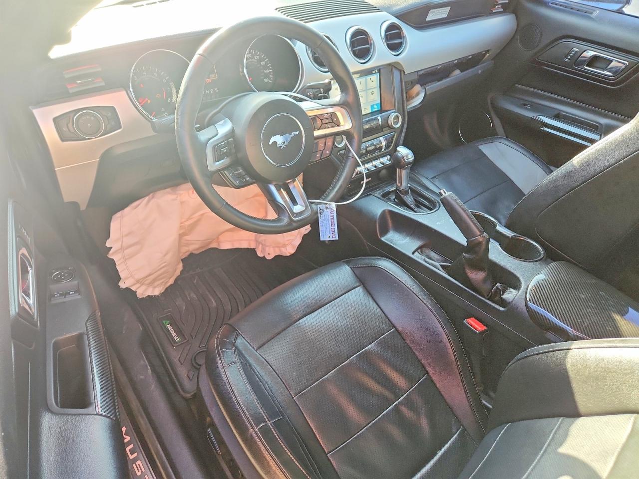2017 Ford Mustang Серебряный vin: 1FA6P8TH7H5282826