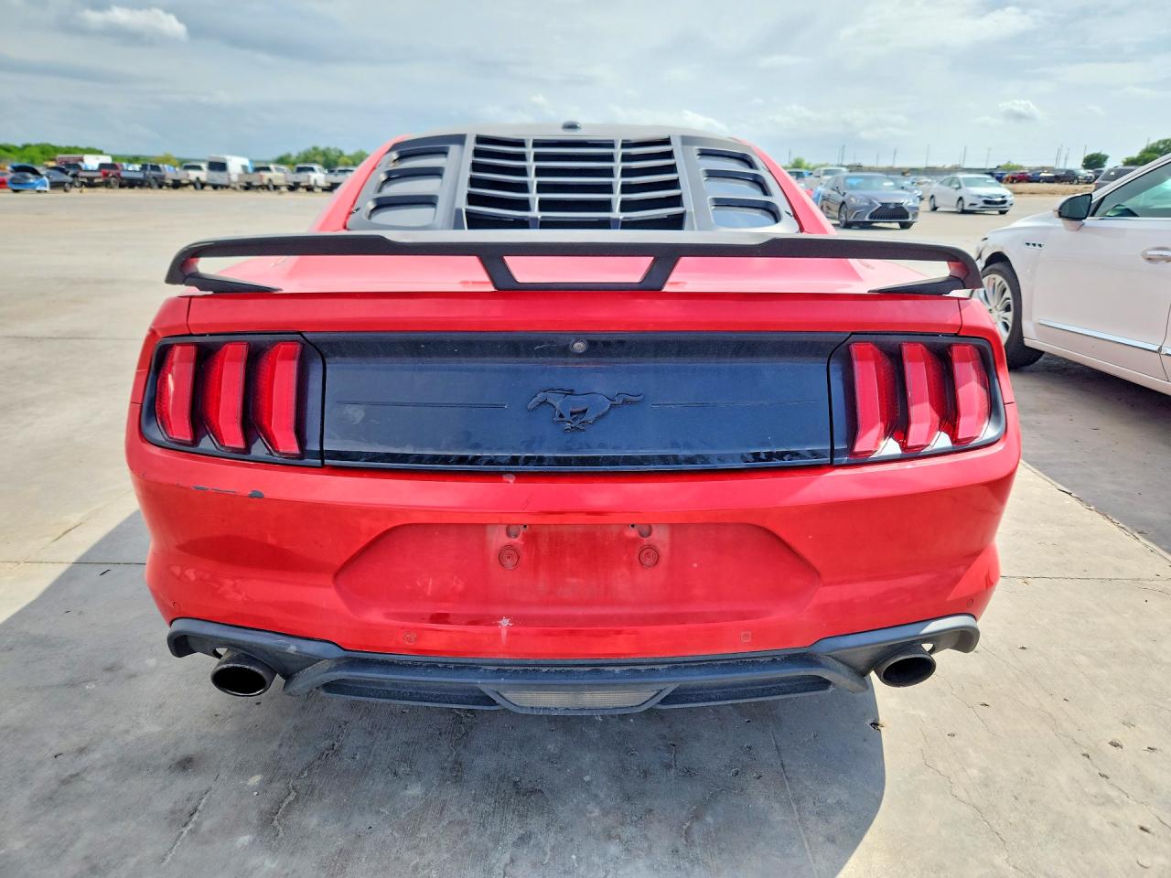 2019 Ford Mustang Red vin: 1FA6P8TH7K5115180