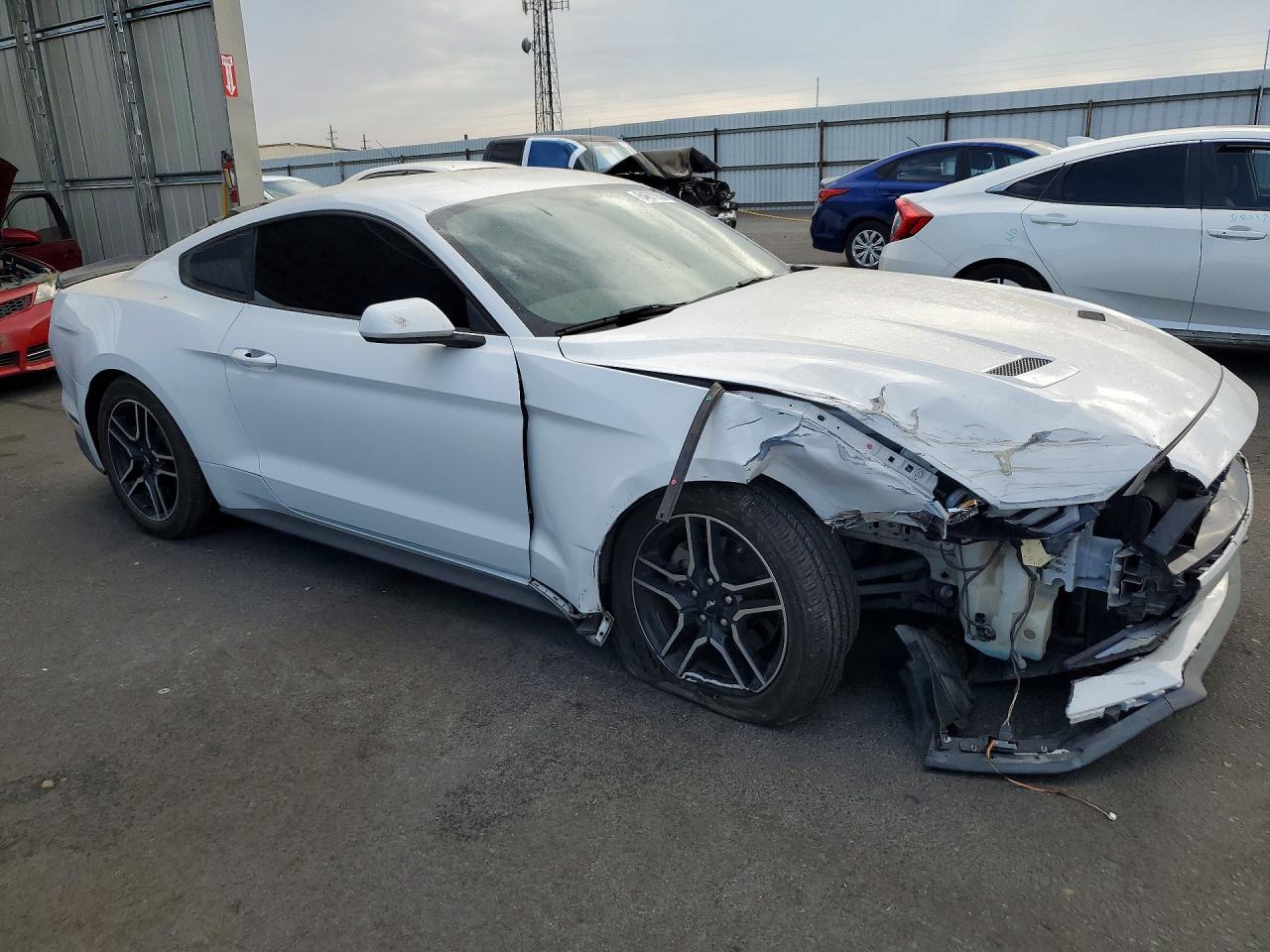 2019 Ford Mustang White vin: 1FA6P8TH7K5119147